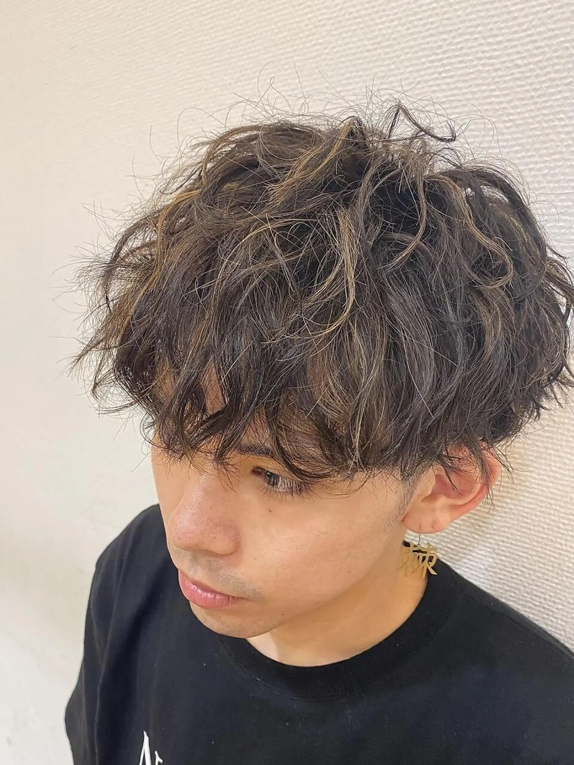 ショート メンズ メンズパーマ メンズツイストパーマ ツイストパーマ カット パーマ men'sカットの 神様　Sky原宿のヘアスタイル