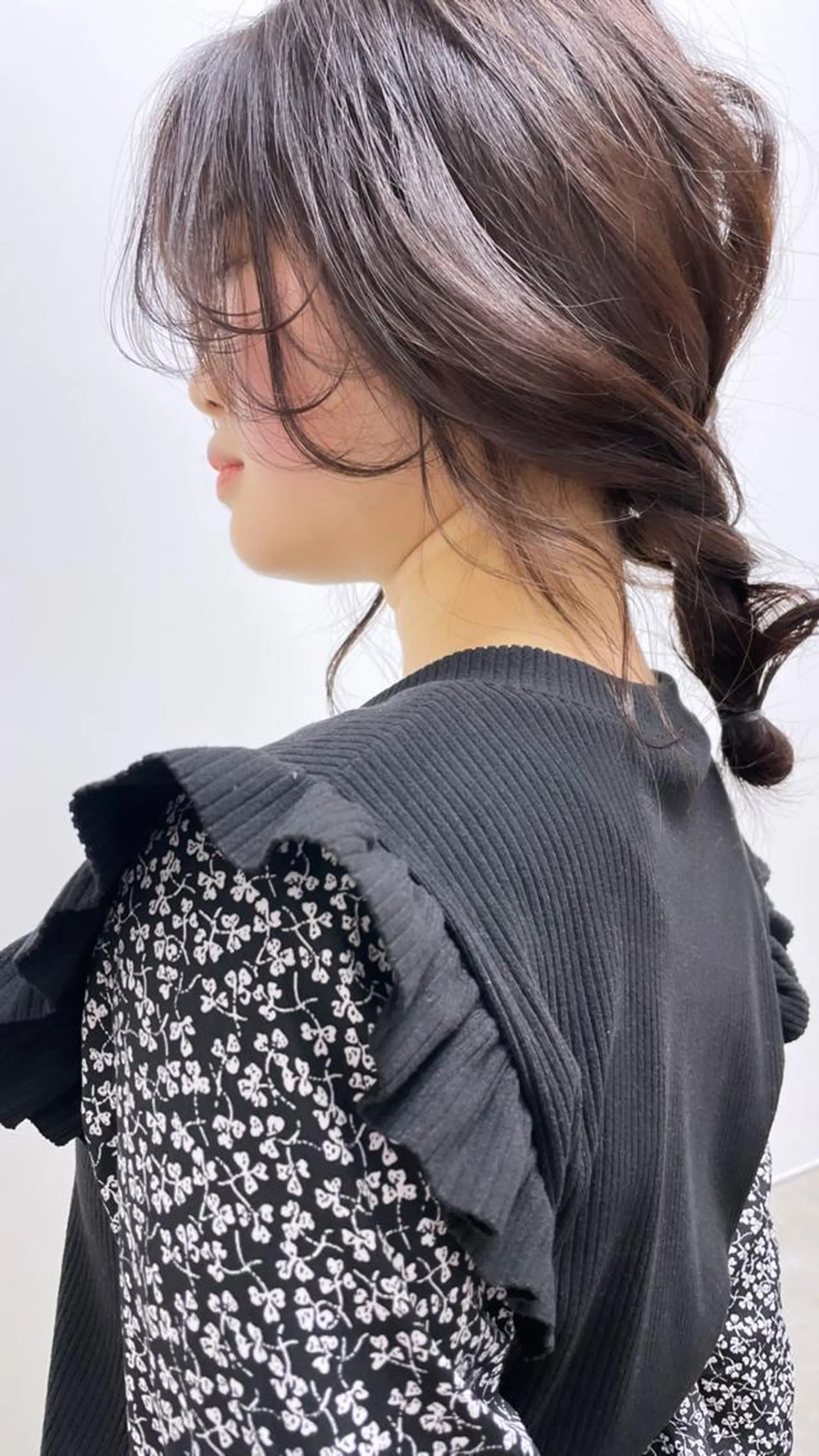セミロング カラー ブラウンカラー HARUNA🤍 色持ち良いツヤ髪のヘアスタイル
