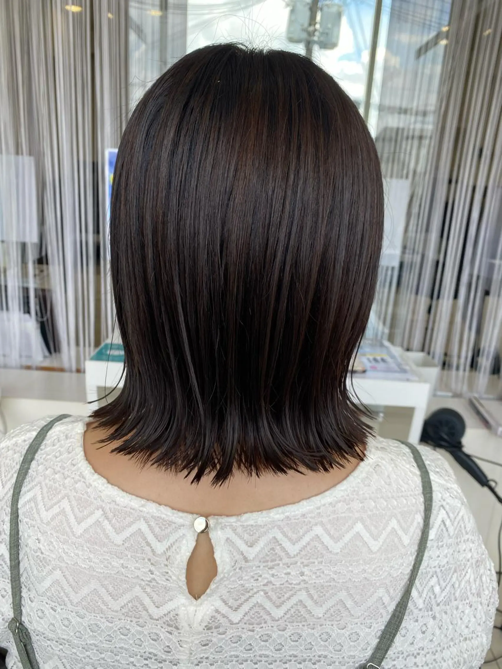 ミディアム 小町康耀　ボブ /顔周りレイヤーのヘアスタイル