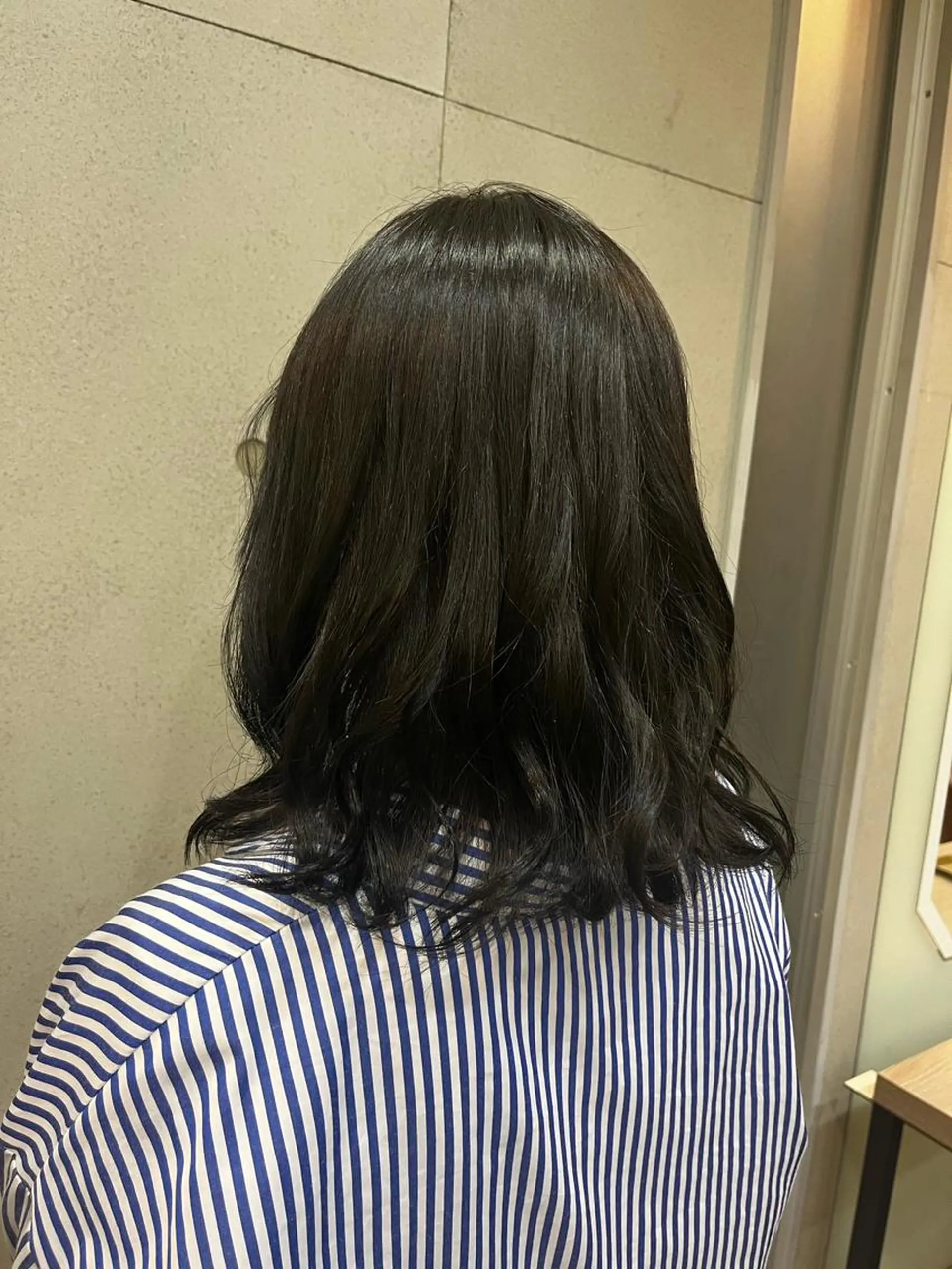 ミディアム sharon所属・おせ ちさとのヘアスタイル