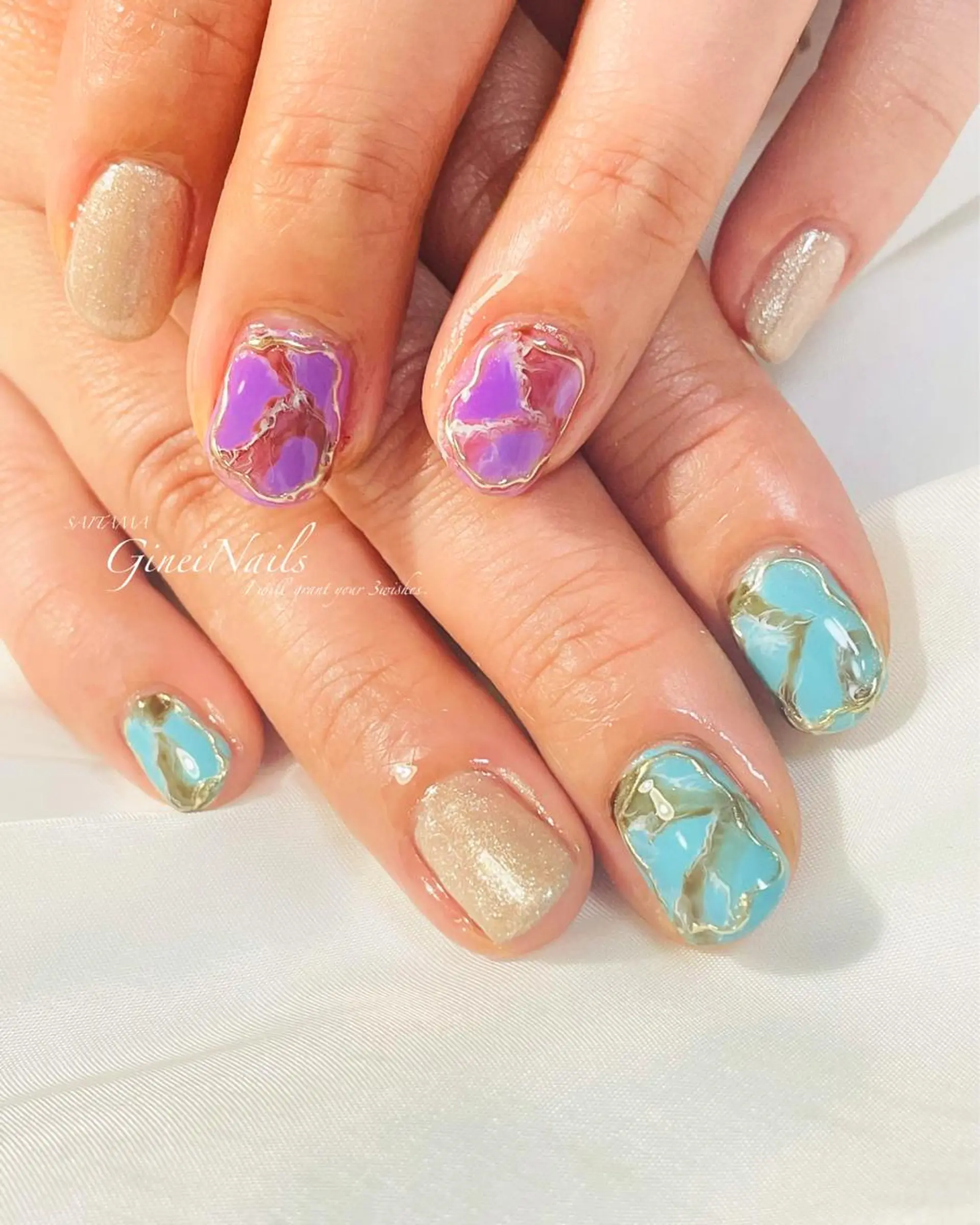 ネイル フットネイル キラキラネイル ロングネイル ミラーネイル ニュアンスネイル Genie Nailsのネイルデザイン