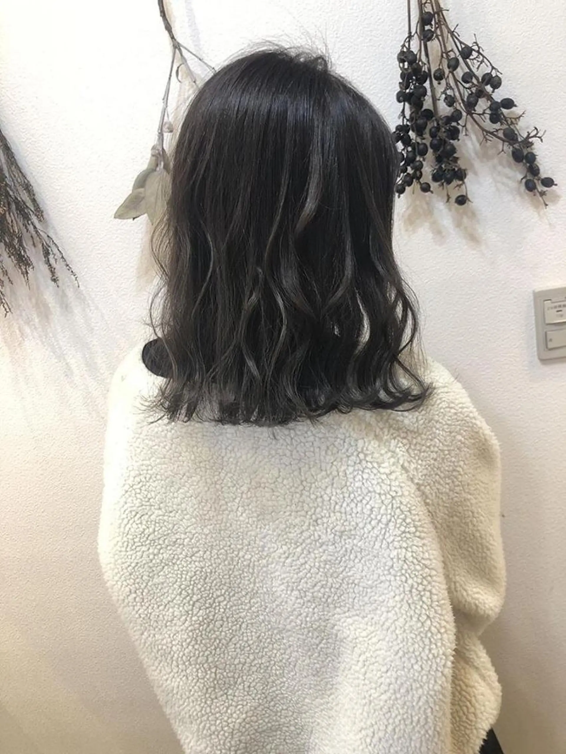 ミディアム カラー グレージュ カット ヘアカラー トリートメント ショート、ボブ シマダマサトのヘアスタイル