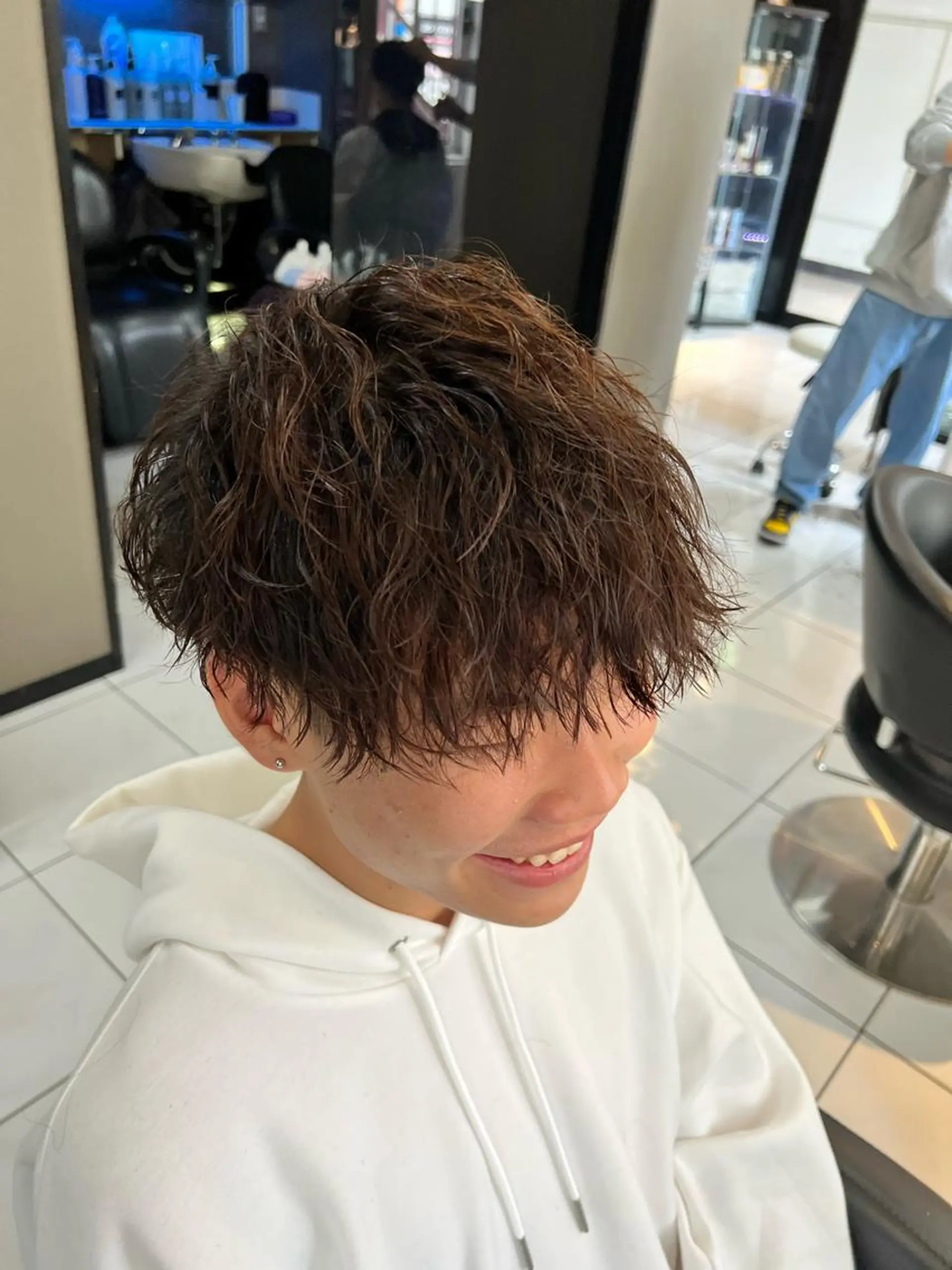 パーマ メンズ センターパート フェードカット カルマパーマ マッシュ メンズパーマ カット パーマ パーマ特化美容師 茂木広幸のヘアスタイル