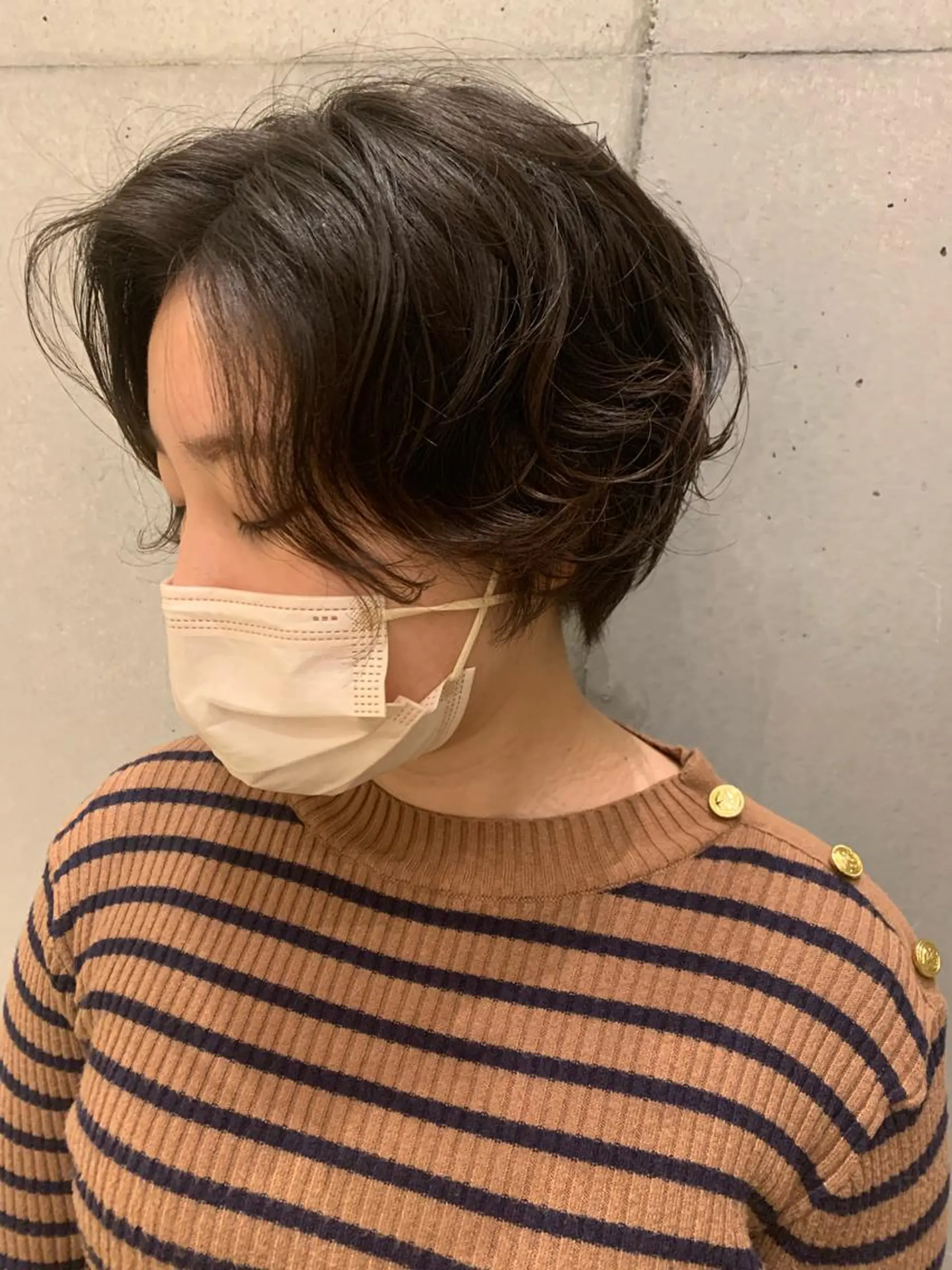 ショート カット パーマ ブリーチなしWカラー /地毛風/小林凪沙のヘアスタイル