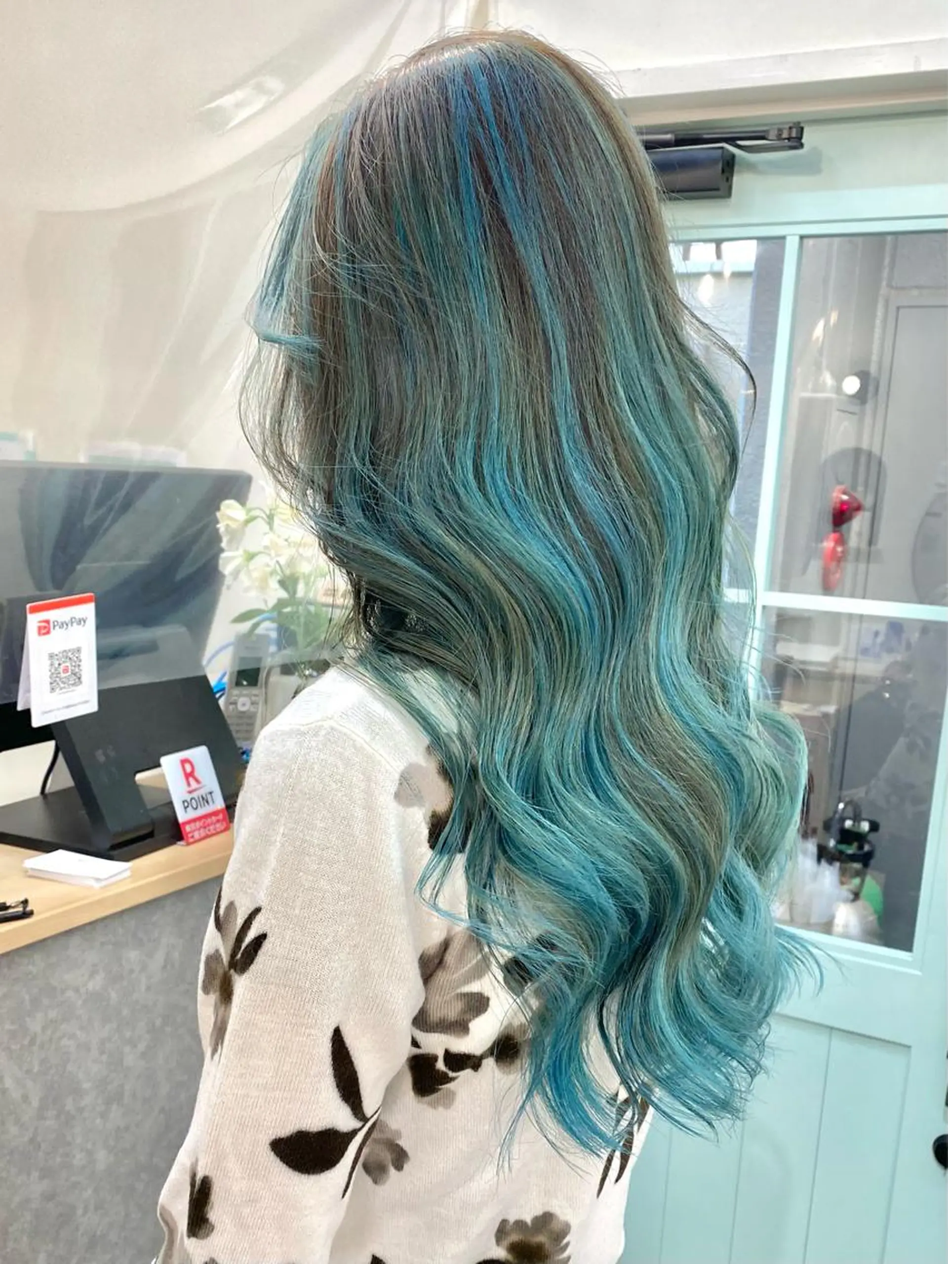 ロング カラー バレイヤージュ レイヤーカット ヘアカラー トリートメント ヘアセット 💘カラー特化美容師 尾崎拓己のヘアスタイル
