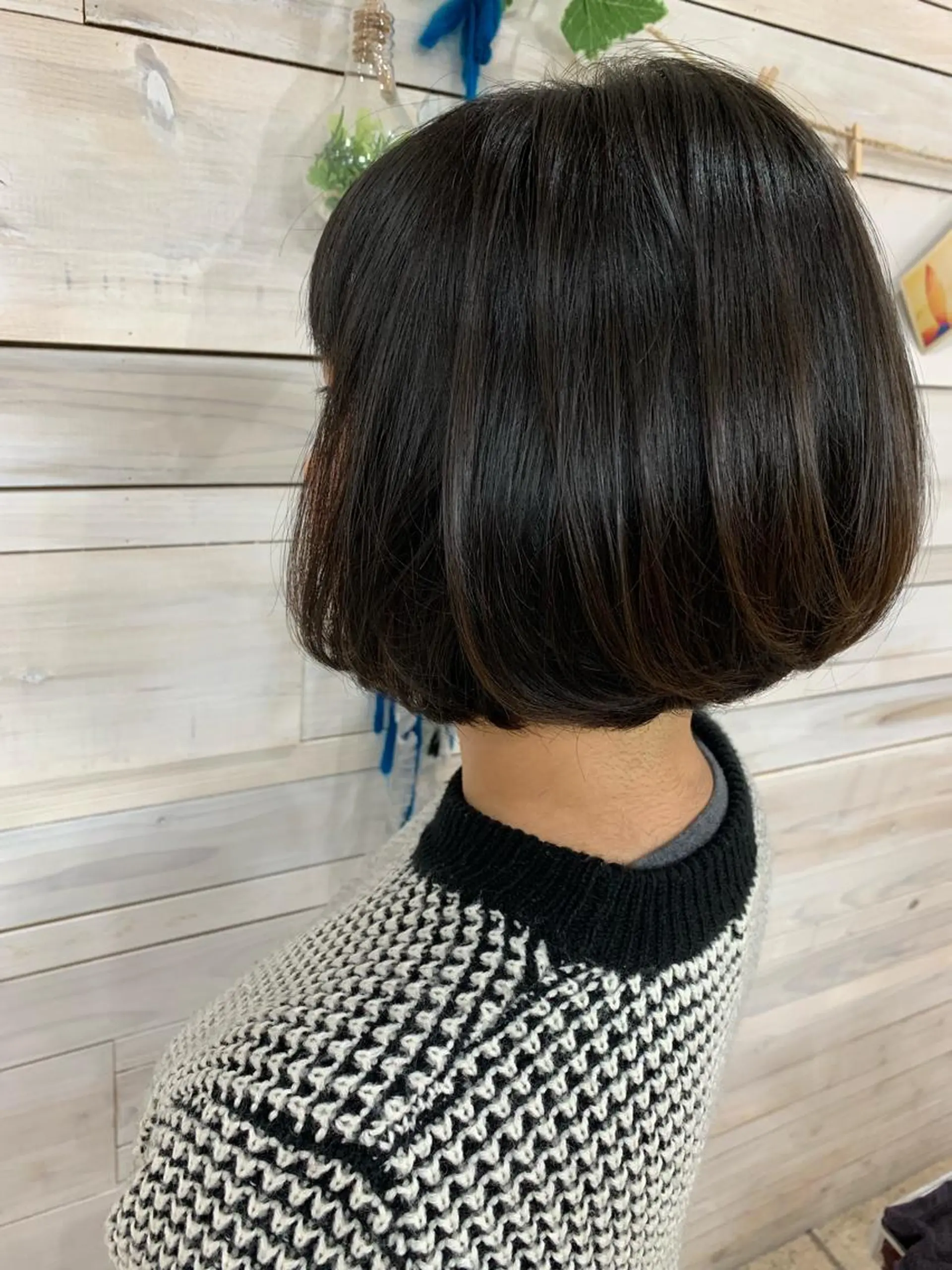 ショート ハッシュカット/ボブ /レイヤー/彩奈のヘアスタイル