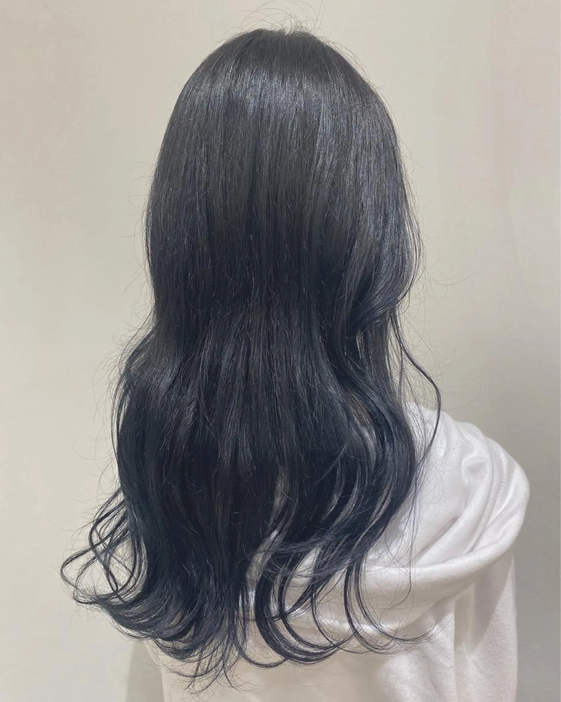 ロング カラー 黒髪 ブルーカラー ブルーブラック 韓国風ヘア カット ヘアカラー トリートメント 横浜/韓国風/ヘアメ /ユイナ🎀のヘアスタイル