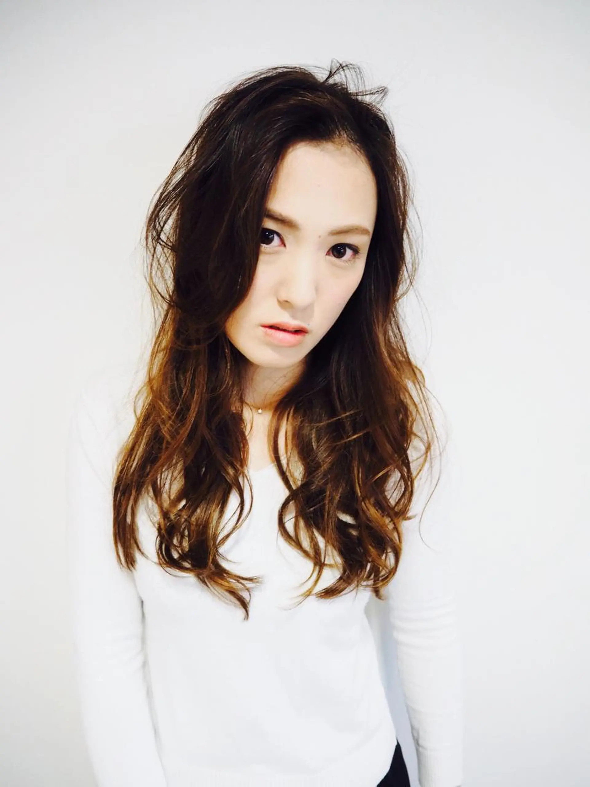 ロング カラー 永岡 鉄平のヘアスタイル