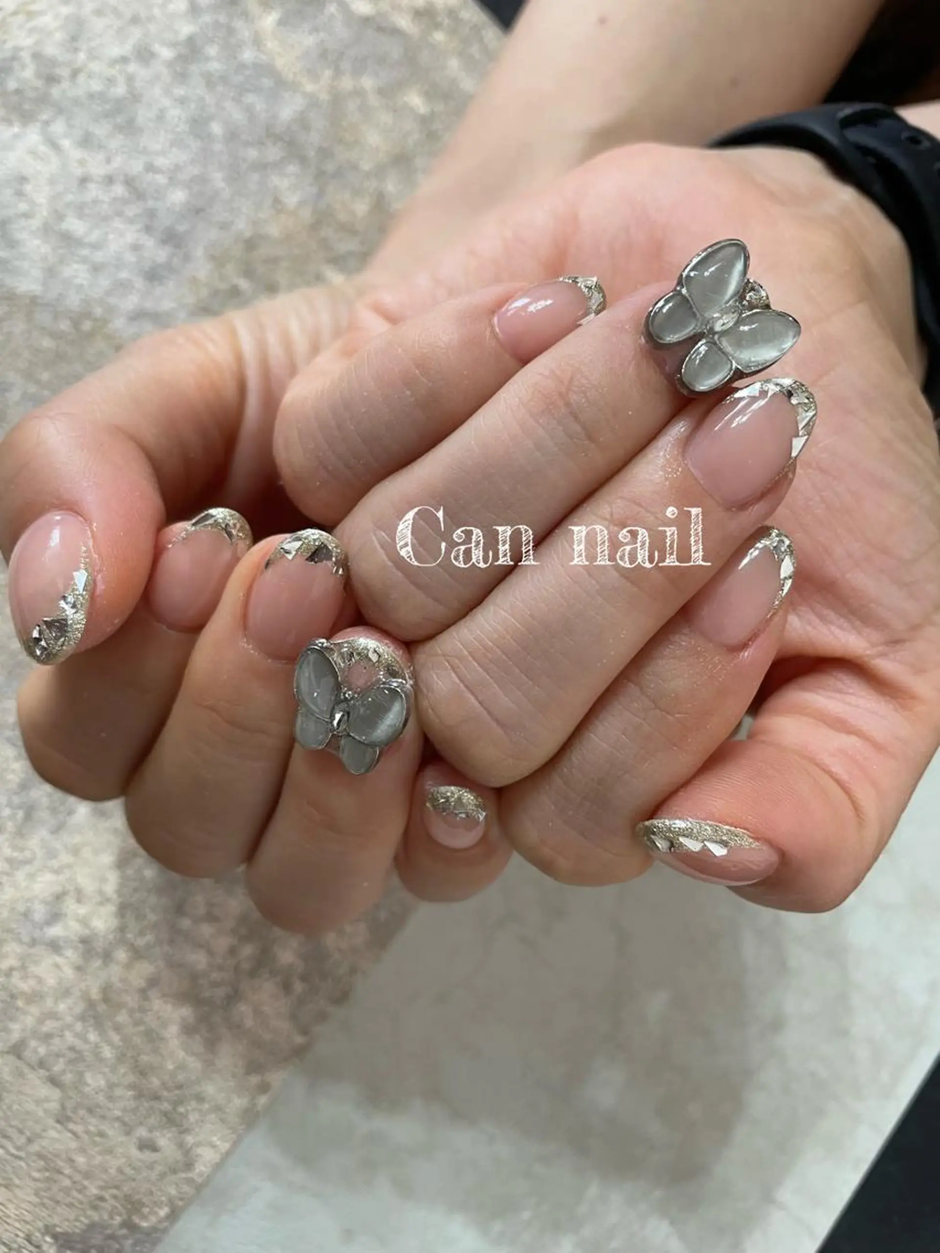 ミディアム ネイル Parfum パルファンのネイルデザイン