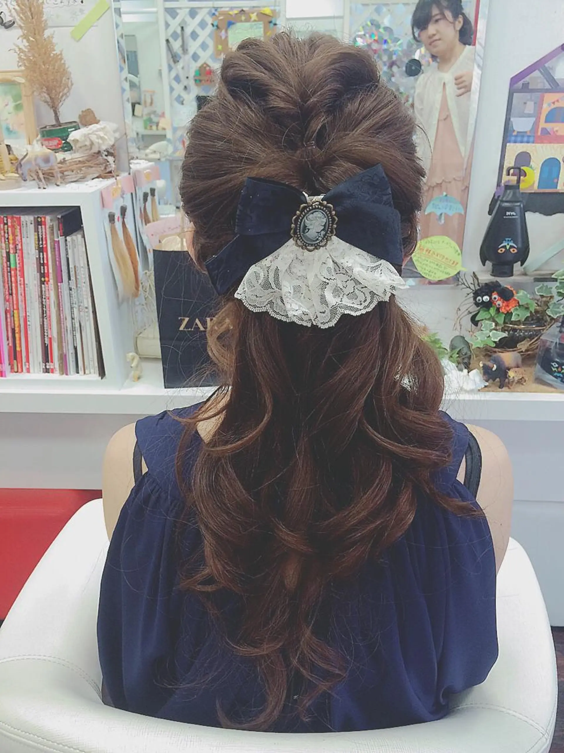 セミロング ロング ヘアアレンジ デート オーストヘアー ミコ所属・岩谷/ブリーチ 🫧透明感カラーのヘアスタイル