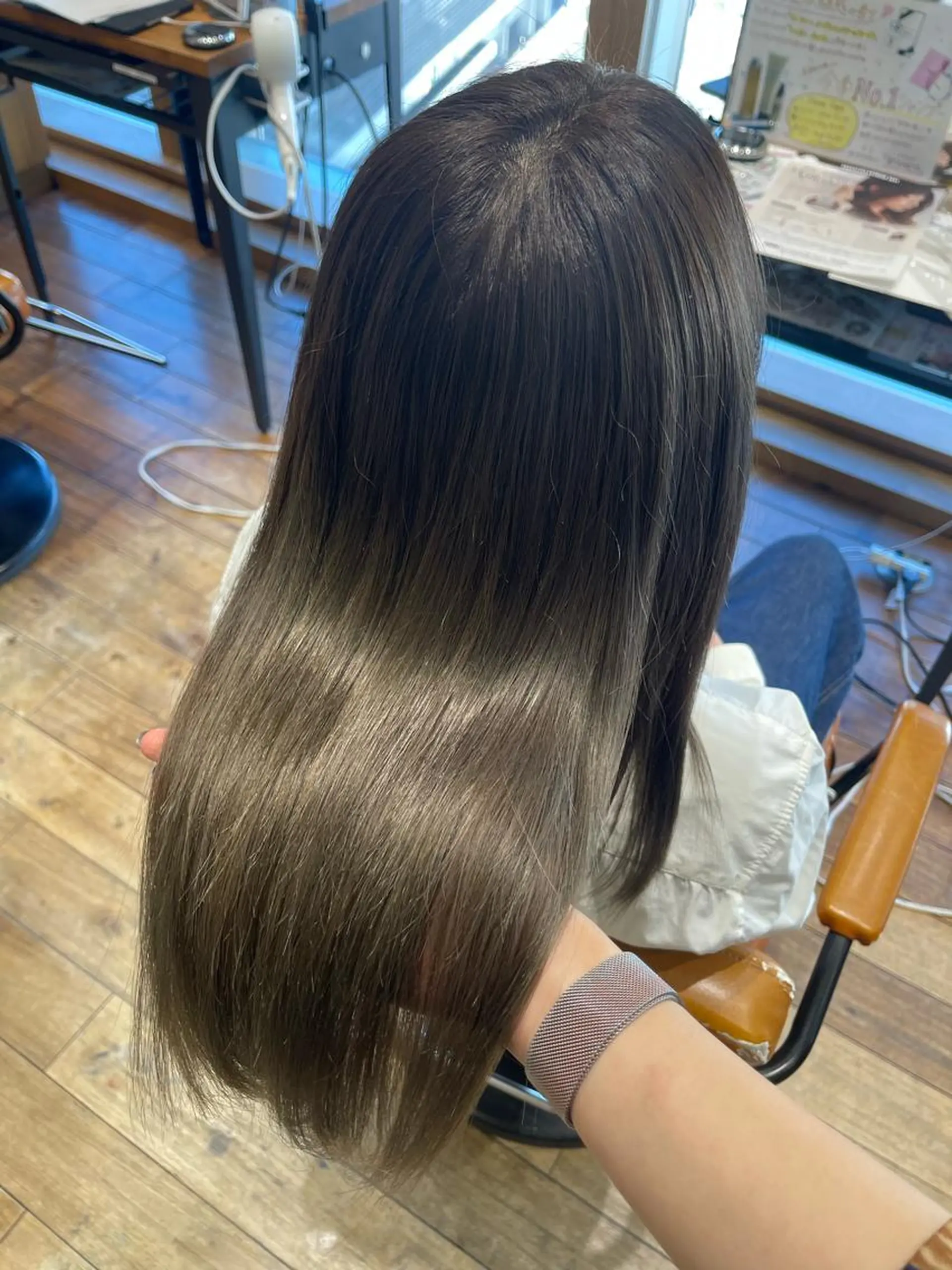ロング カラー SAYAKA🩶 レイヤー韓国ヘア新宿のヘアスタイル