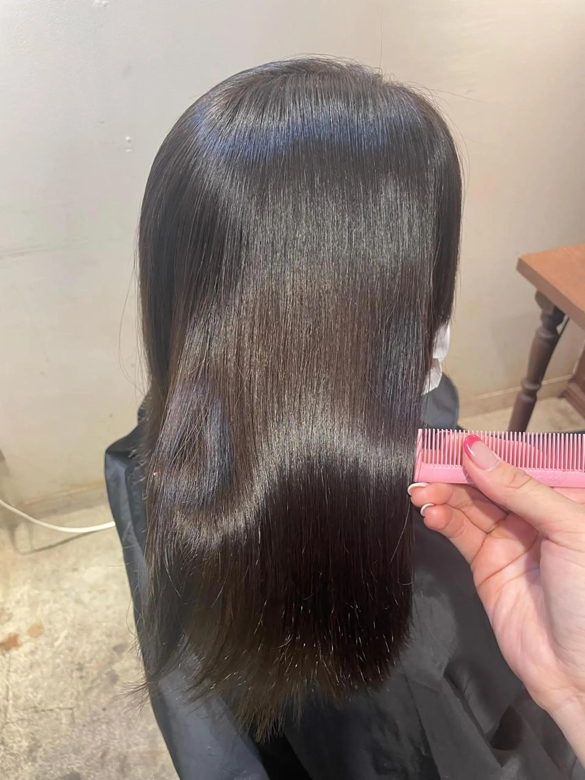 セミロング 髪質改善カラー 🫧川井麻由のヘアスタイル