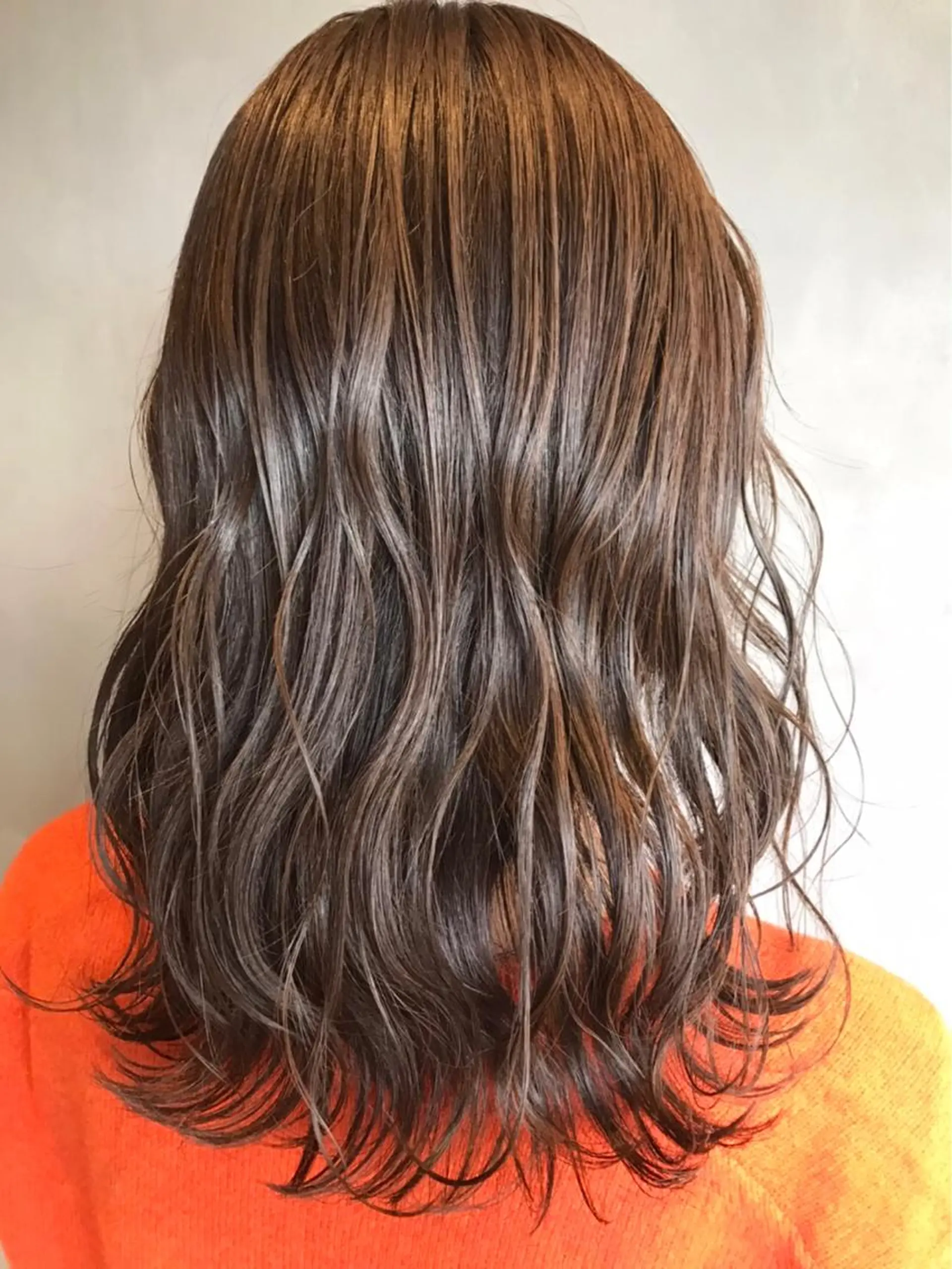 セミロング カット パーマ 長谷川 沙紀のヘアスタイル