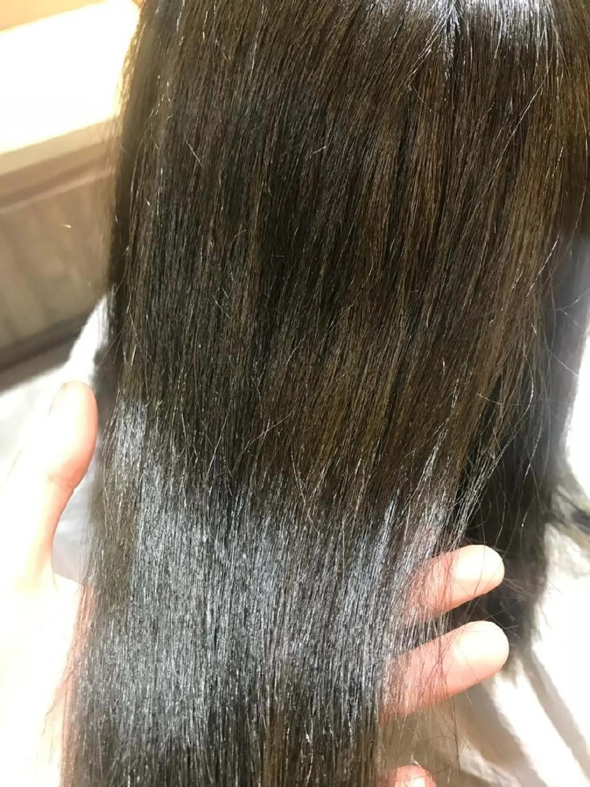 カット ヘアカラー トリートメント alushe 岡 陽子のヘアスタイル