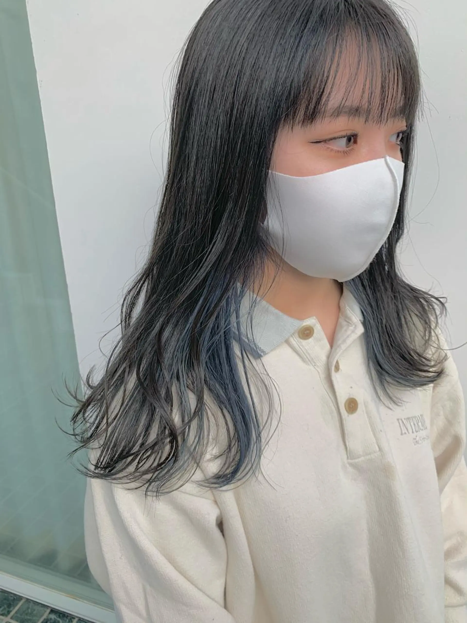 セミロング カラー セミロングパーマ ベージュカラー ブリーチ イヤリングカラー ハイライトカラー SALOWIN表参道店所属・マンツーマン×半個室 まちだきょうすけのヘアスタイル