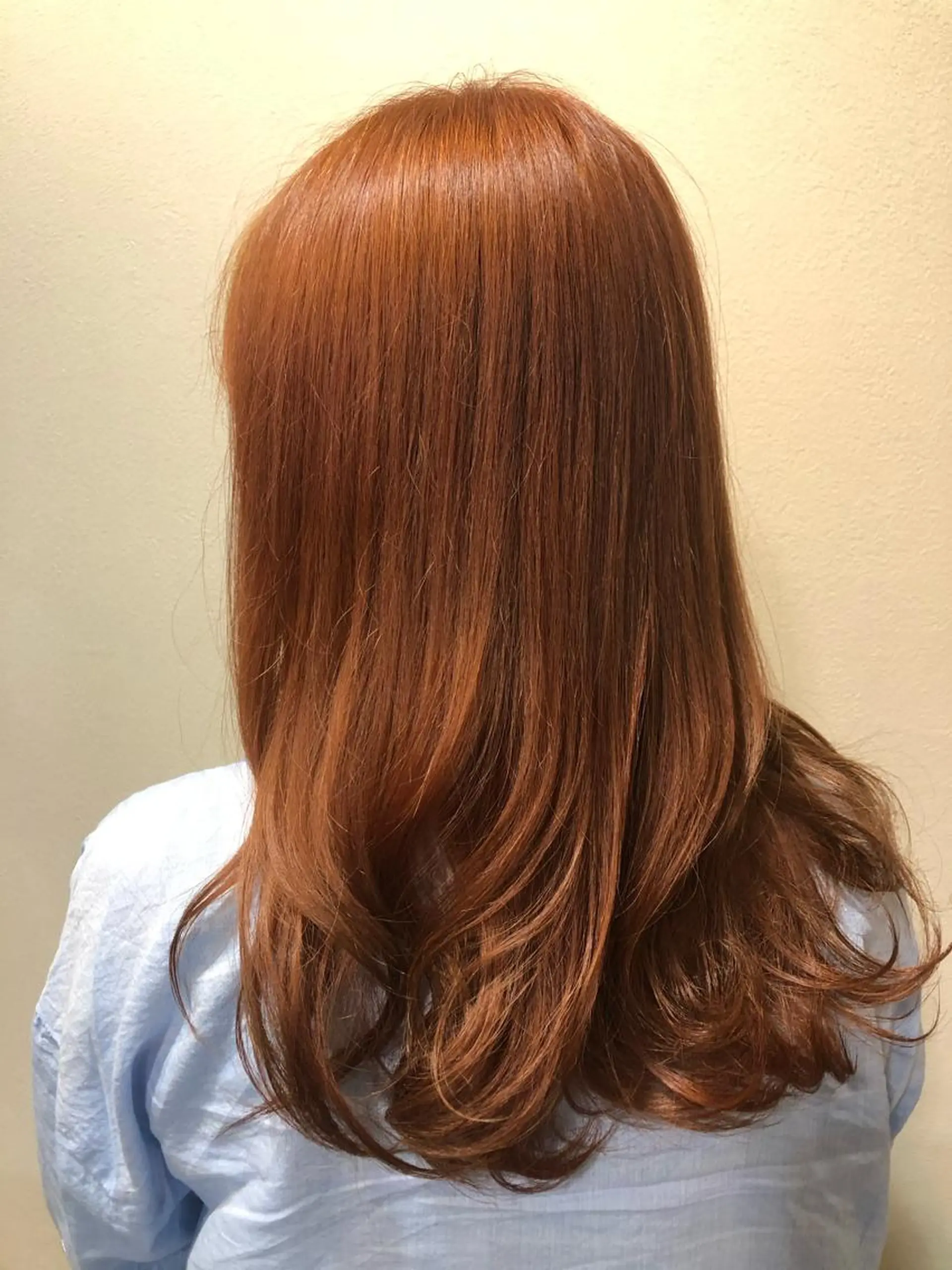 セミロング カラー ブリーチ オレンジ あらい まさえのヘアスタイル