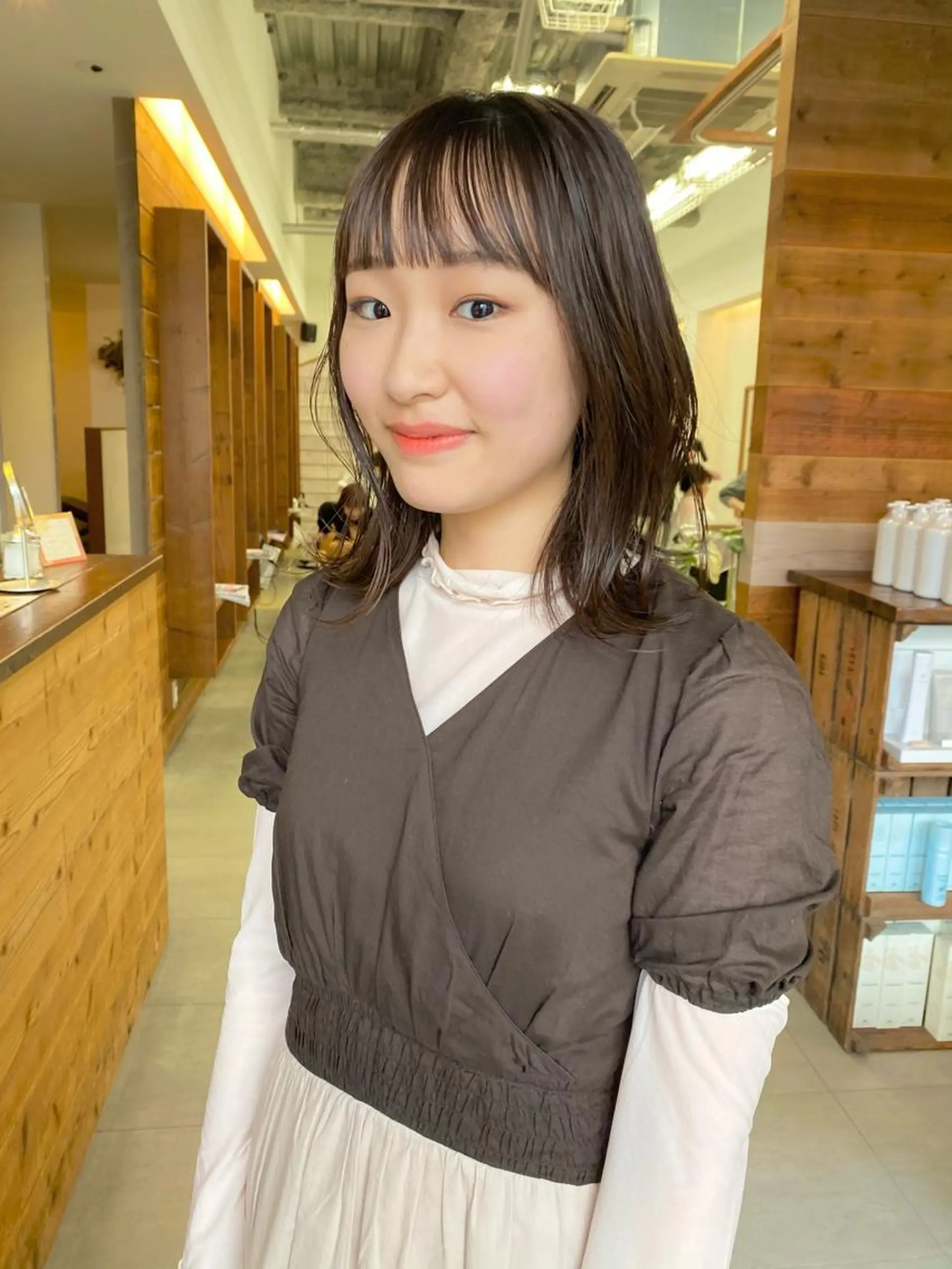 ミディアム カラー カット ヘアカラー クロスパーマ× 透明感カラー✂︎のヘアスタイル