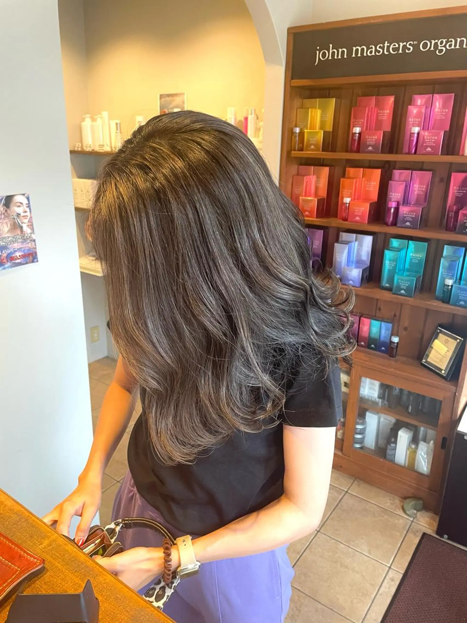 カラー 栗林 茉那のヘアスタイル
