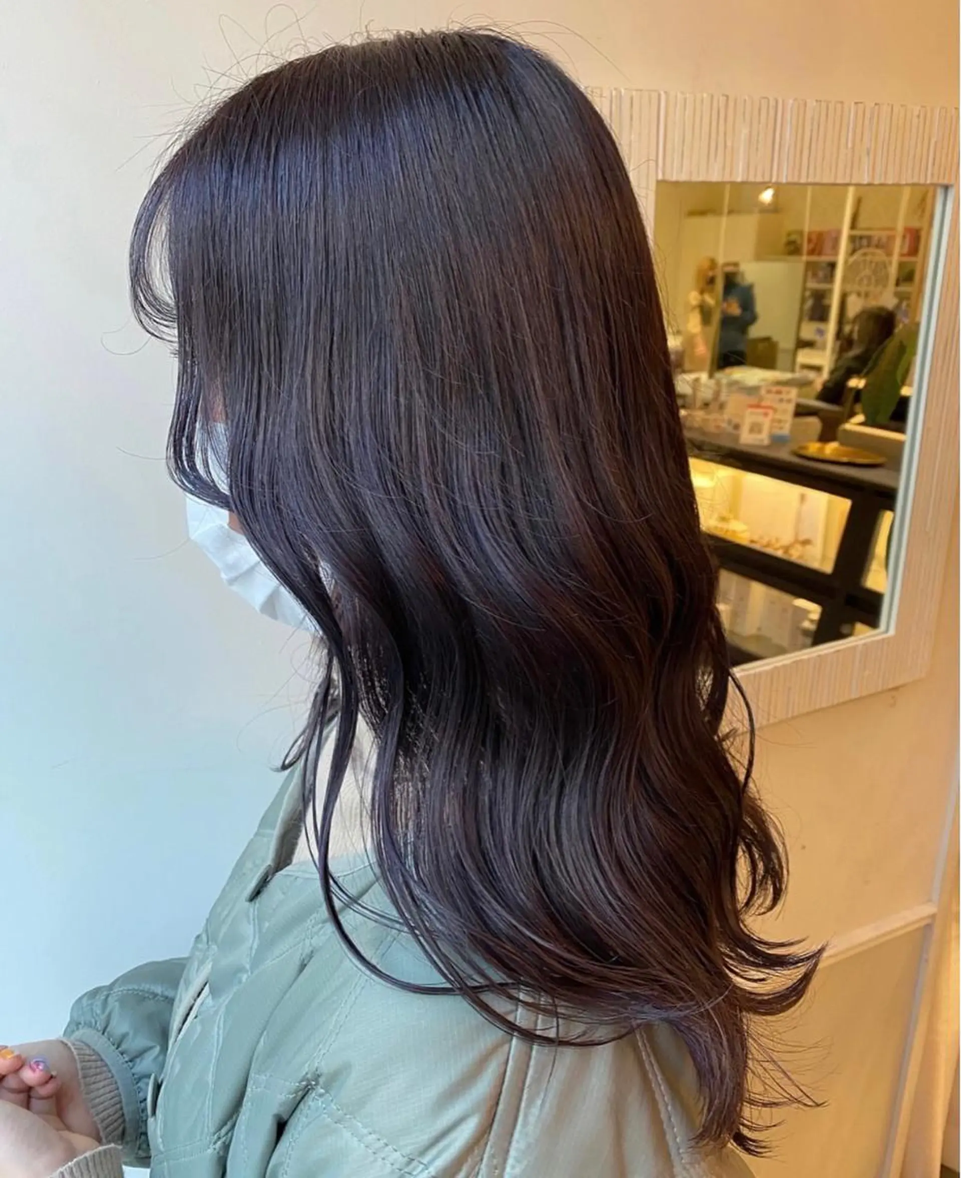 セミロング カラー 透明感カラー SIKI yuuna モテ韓国ヘア☁️のヘアスタイル