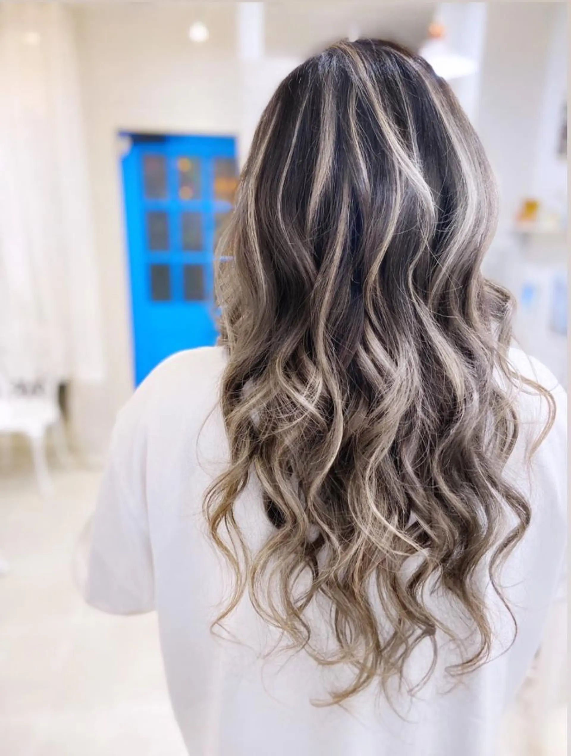ロング カラー ヘアアレンジ ハイライトカラー ハイライト ヘアカラー トリートメント Shelltie Fiel (シェルティフィエル)所属・次世代シールエクステ 錦糸町 小泉 朋之のヘアスタイル