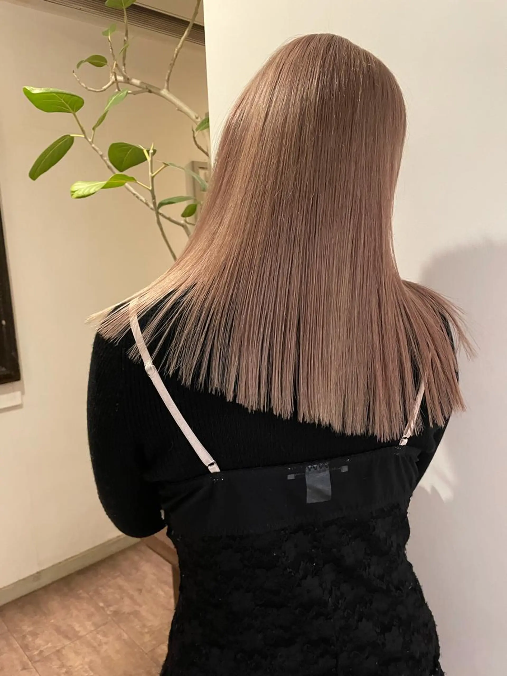 セミロング カラー classic 新横浜所属・大人girly🛋️ 🤍yukakoのヘアスタイル