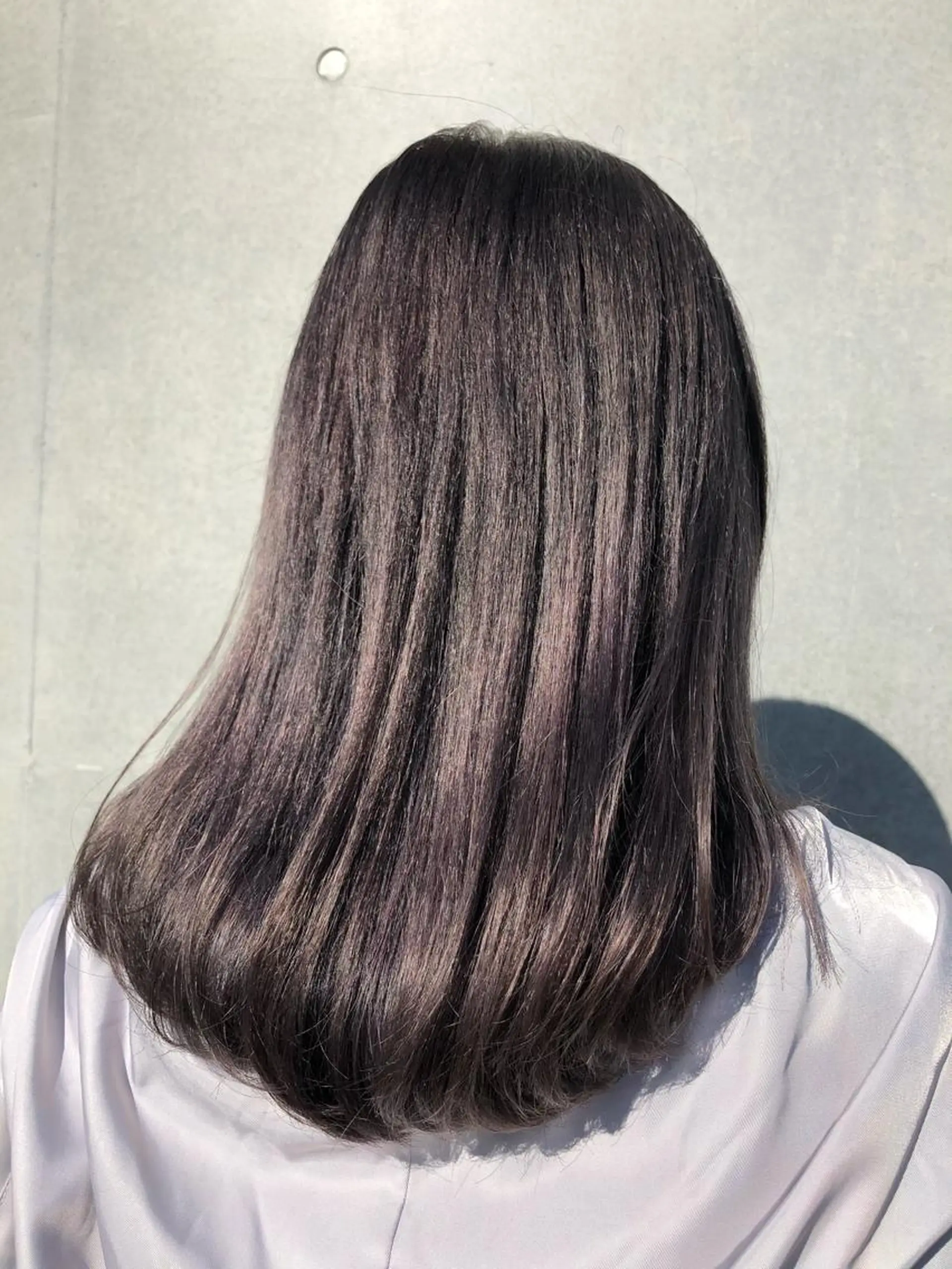 セミロング カラー ダブルカラー グレージュ ラベンダーカラー ラベンダーグレージュ ラベンダーグレー カット ヘアカラー 縮毛矯正 トリートメント edge.所属・くまがい みゆ【edge.】のヘアスタイル
