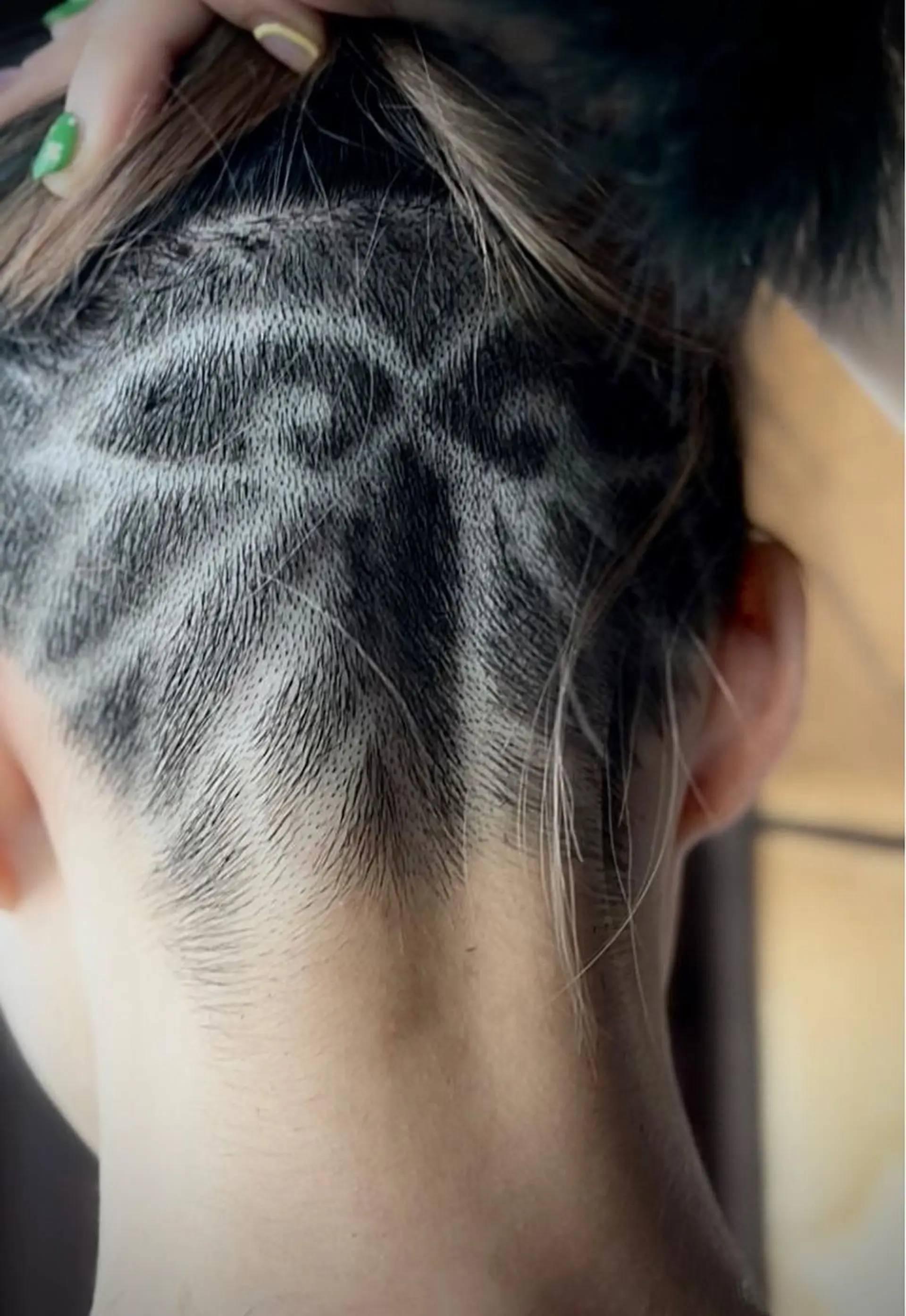 ミディアム ミディアムパーマ ハイライト レイヤーカット 縮毛矯正 刈り上げ KAH所属・Koichi Satoのヘアスタイル