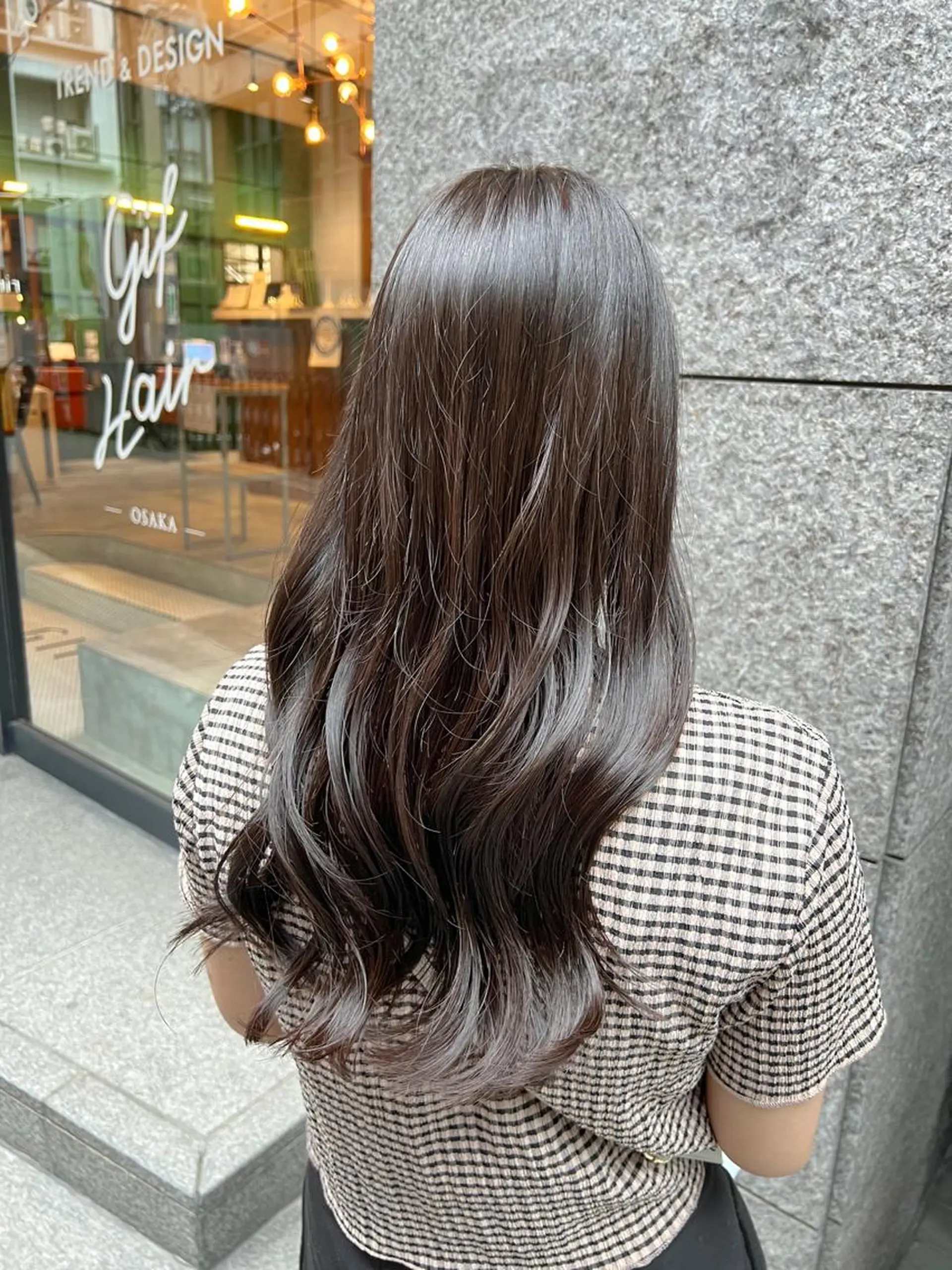 ロング カラー グレージュ ヘアカラー トリートメント ノイシキ サキのヘアスタイル