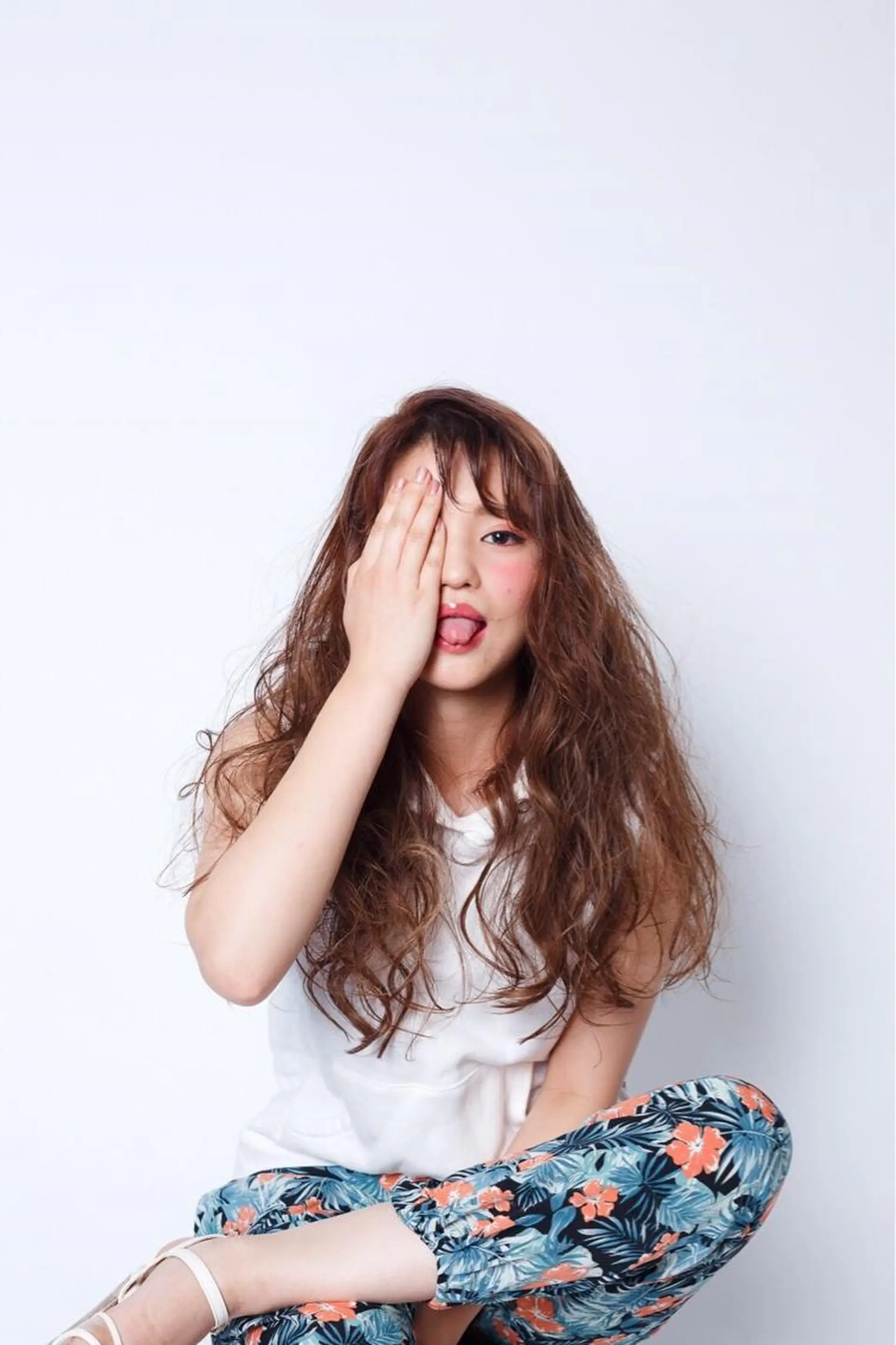 ロング カラー パーマ ヘアアレンジ メンズ キッズ ネイル マツエク・マツパ アティリー 西梅田のヘアスタイル