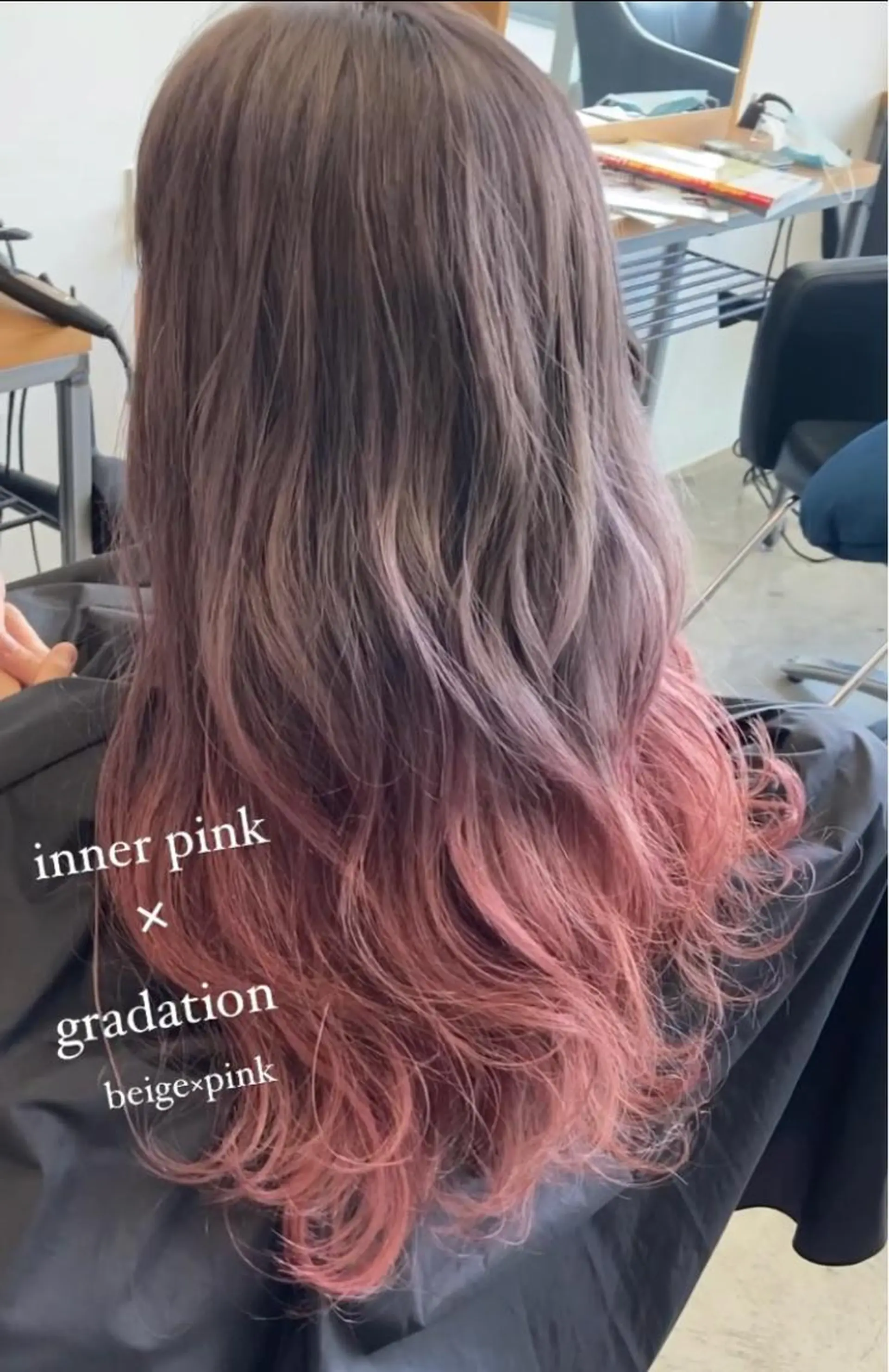 ロング ヘアカラー 平野 朋未のヘアスタイル