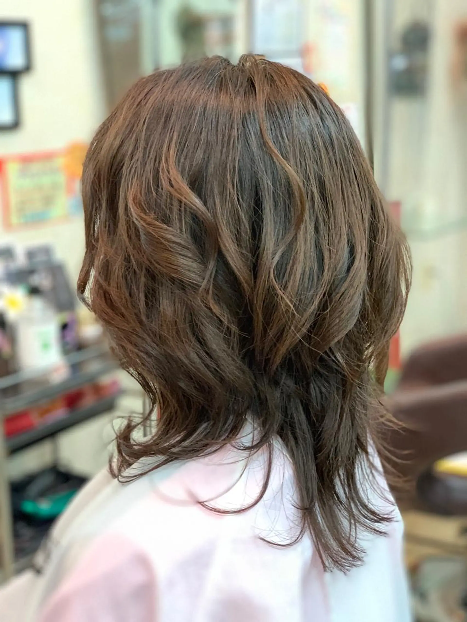 ミディアム パーマ ミディアムパーマ ウルフカット カット パーマ Rootes   Hair  Stage所属・春日部　間庭 寛貴のヘアスタイル