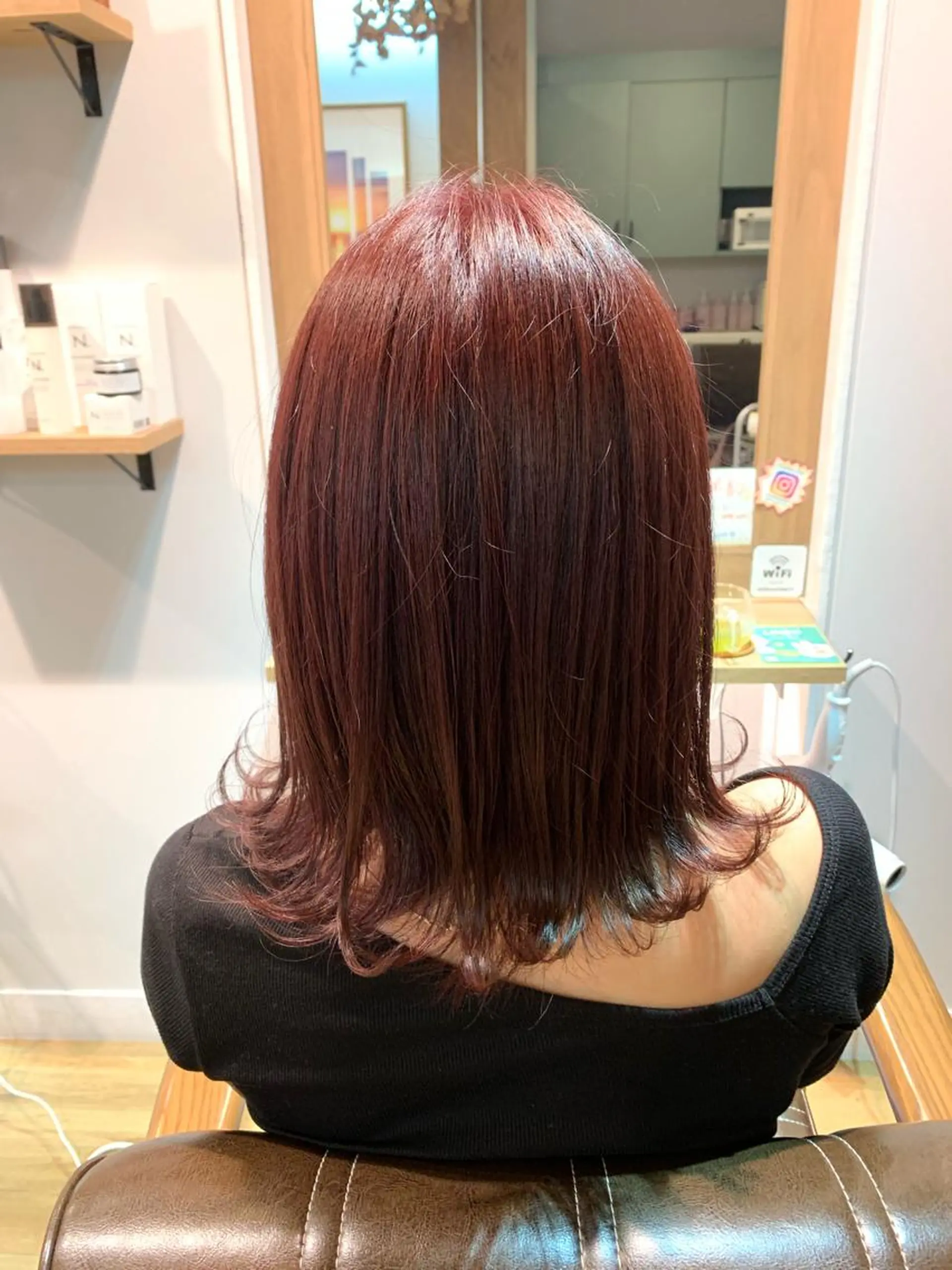 セミロング カラー ピンクカラー バイオレットカラー ツキダテ ユイのヘアスタイル