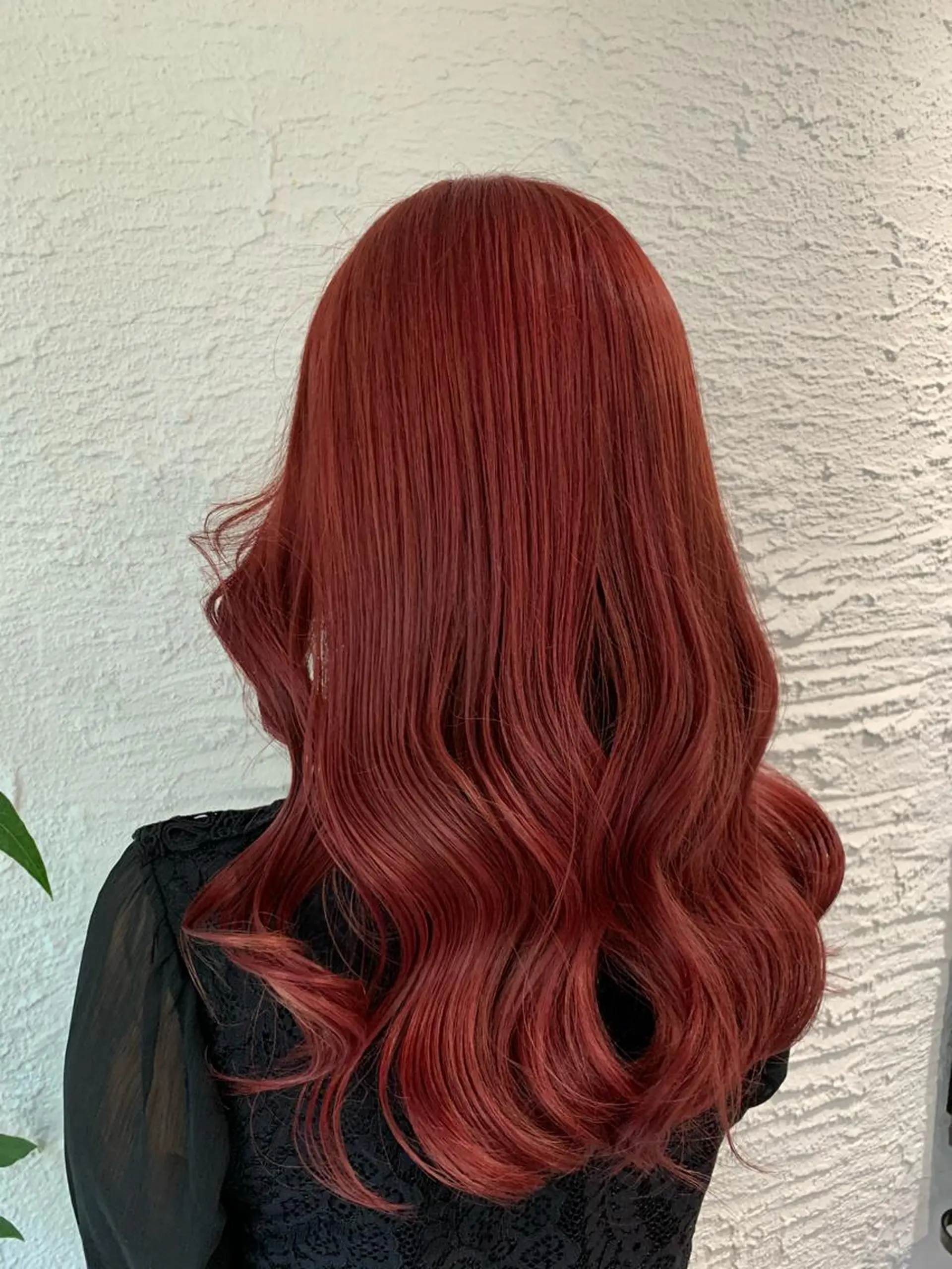 ロング カラー ピンクカラー レッドカラー rias hair design所属・堀 直人のヘアスタイル