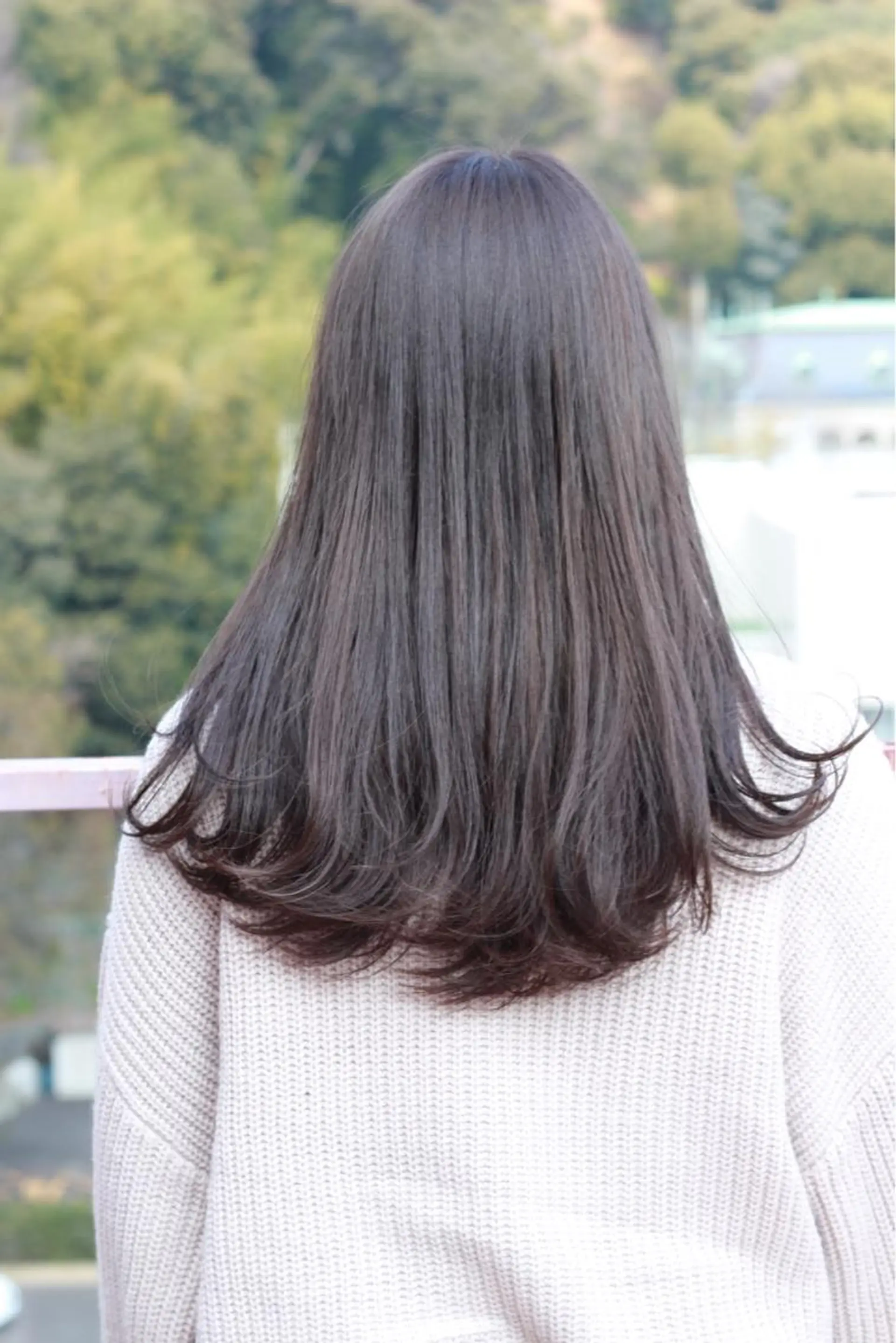 カラー グレージュ シルバー シルバーグレージュ カット ヘアカラー Viage （ビアージュ）のヘアスタイル