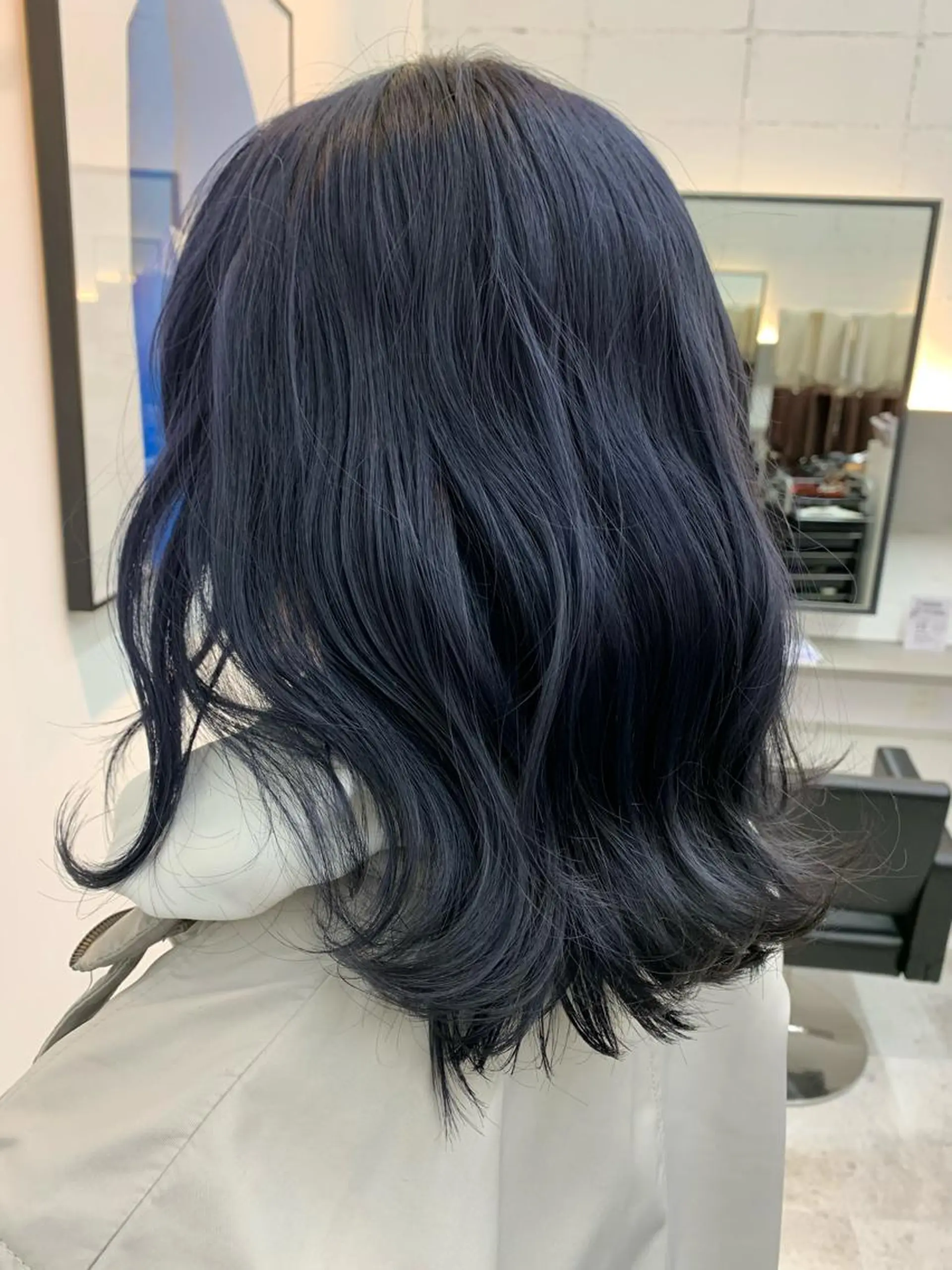 ミディアム カラー 黒髪 ブルーカラー ブルーブラック Seiya/ sio.hairのヘアスタイル