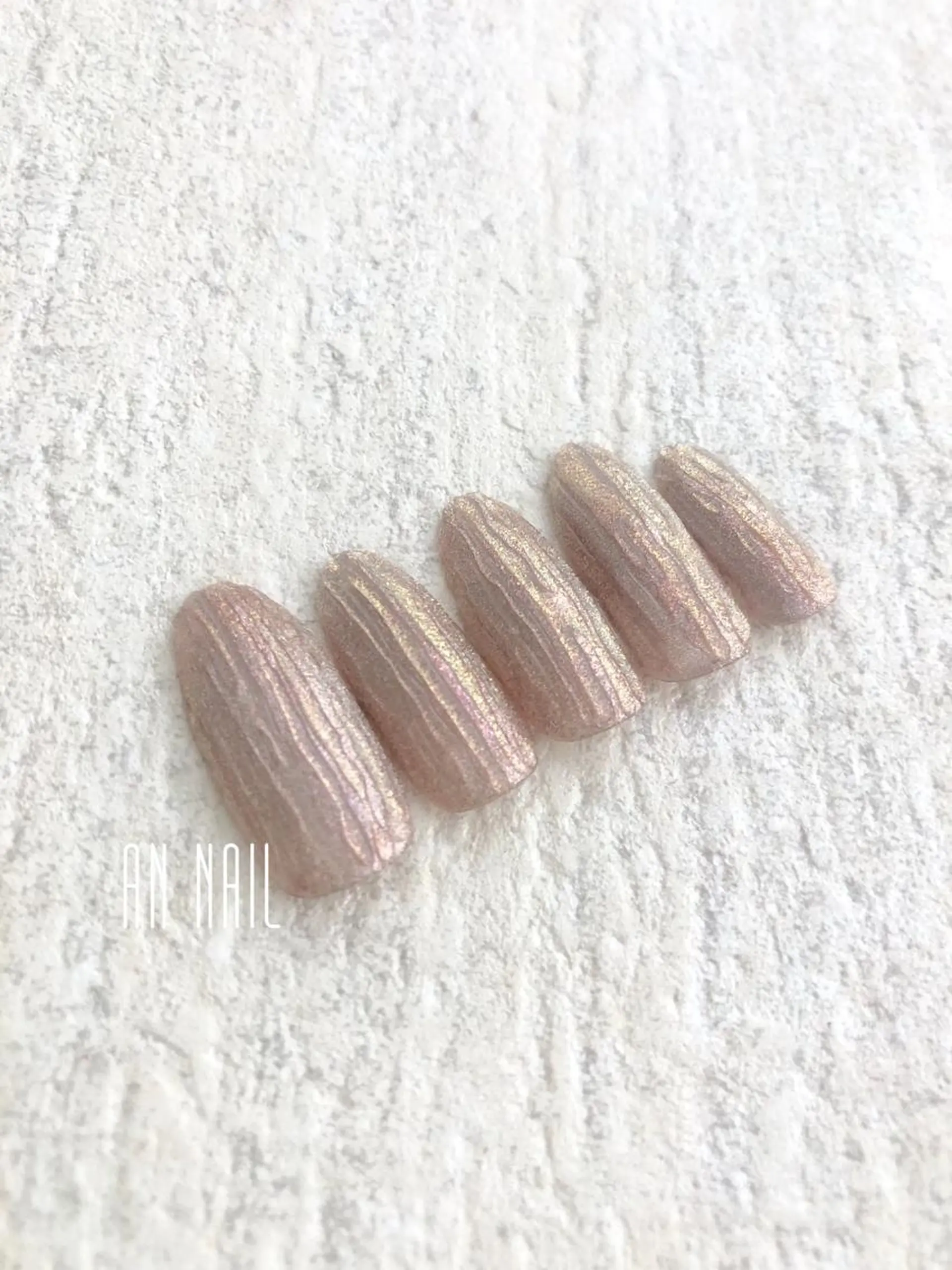 ネイル オーロラネイル マグネットネイル ハンドネイル AN Nailのネイルデザイン
