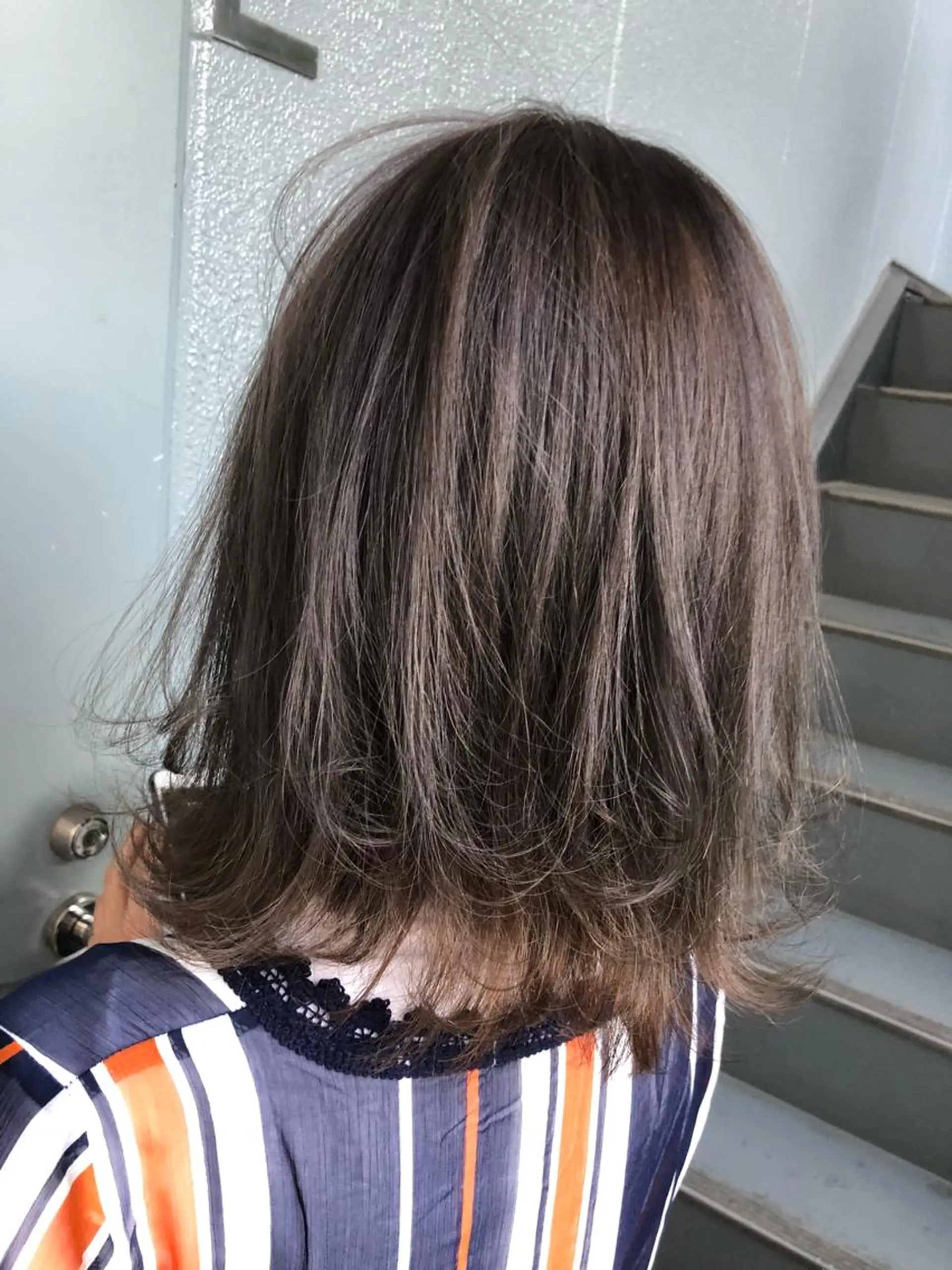 ミディアム カラー ダークグレー ダークグレージュ グレージュ ヘアカラー FERNA池袋所属・マンツーマン施術✂︎ 金田尚久🎨のヘアスタイル