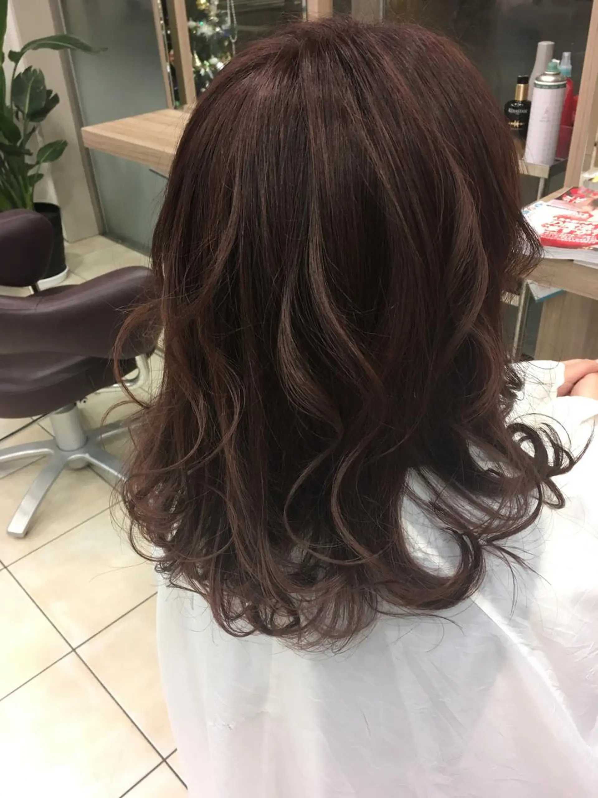 ミディアム カラー ピンクカラー バイオレットカラー カット ヘアカラー 小島 仁美のヘアスタイル