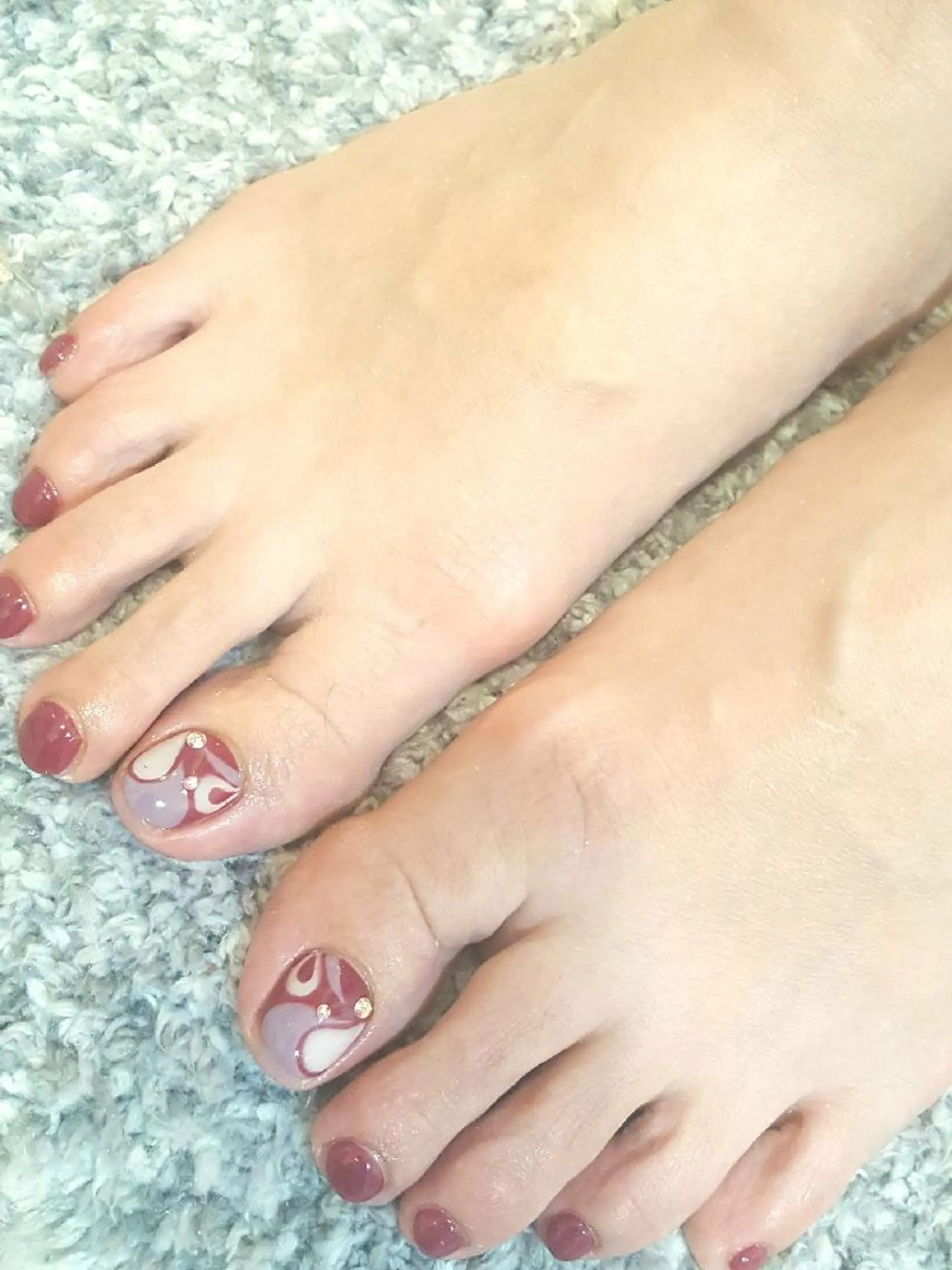 ネイル ボルドー フットネイル 人気エリア💖完全個室【ルリエ】所属・ネイルサロン Lelienルリエのネイルデザイン