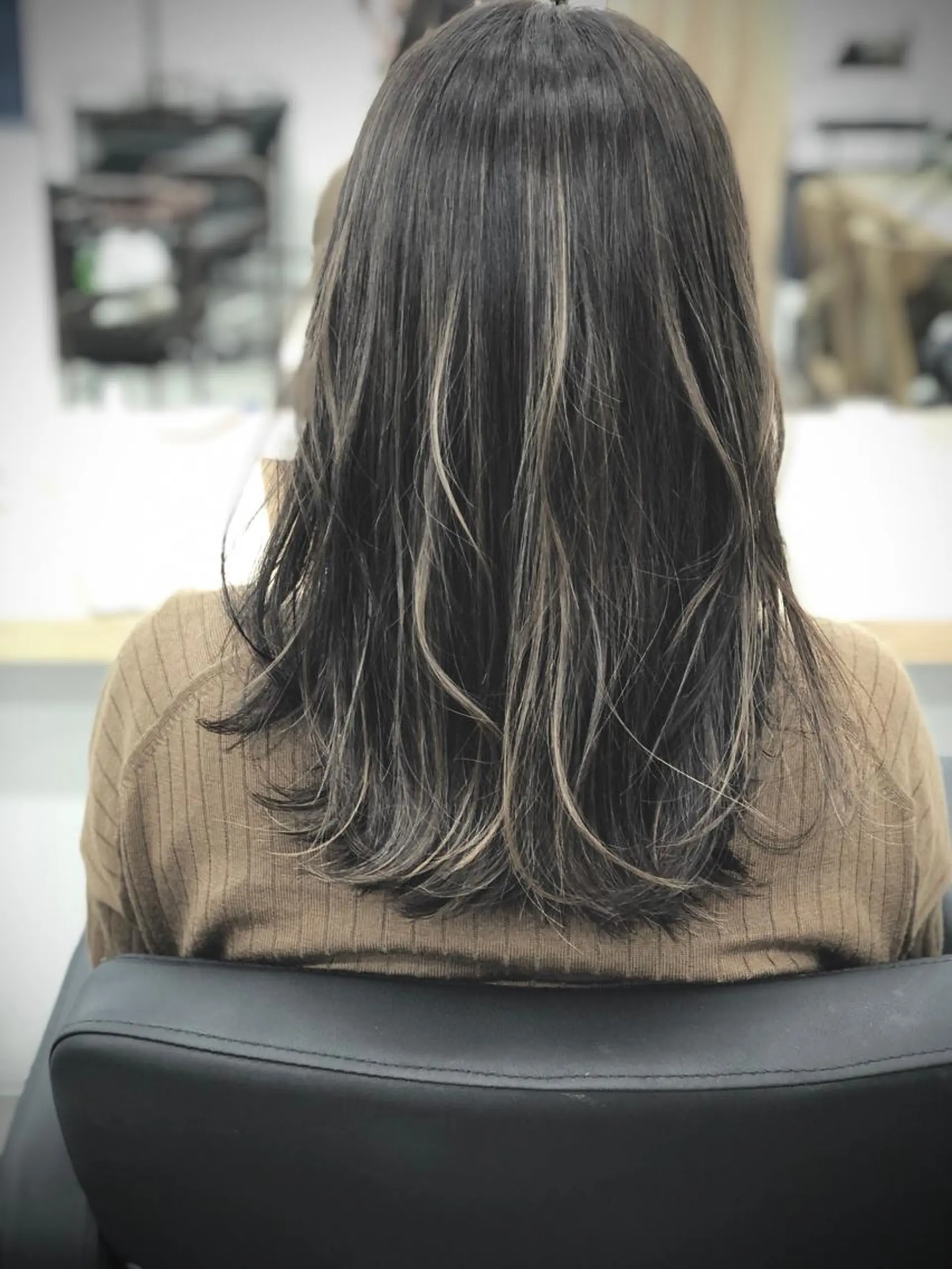 ミディアム EIGHT 船橋のヘアスタイル
