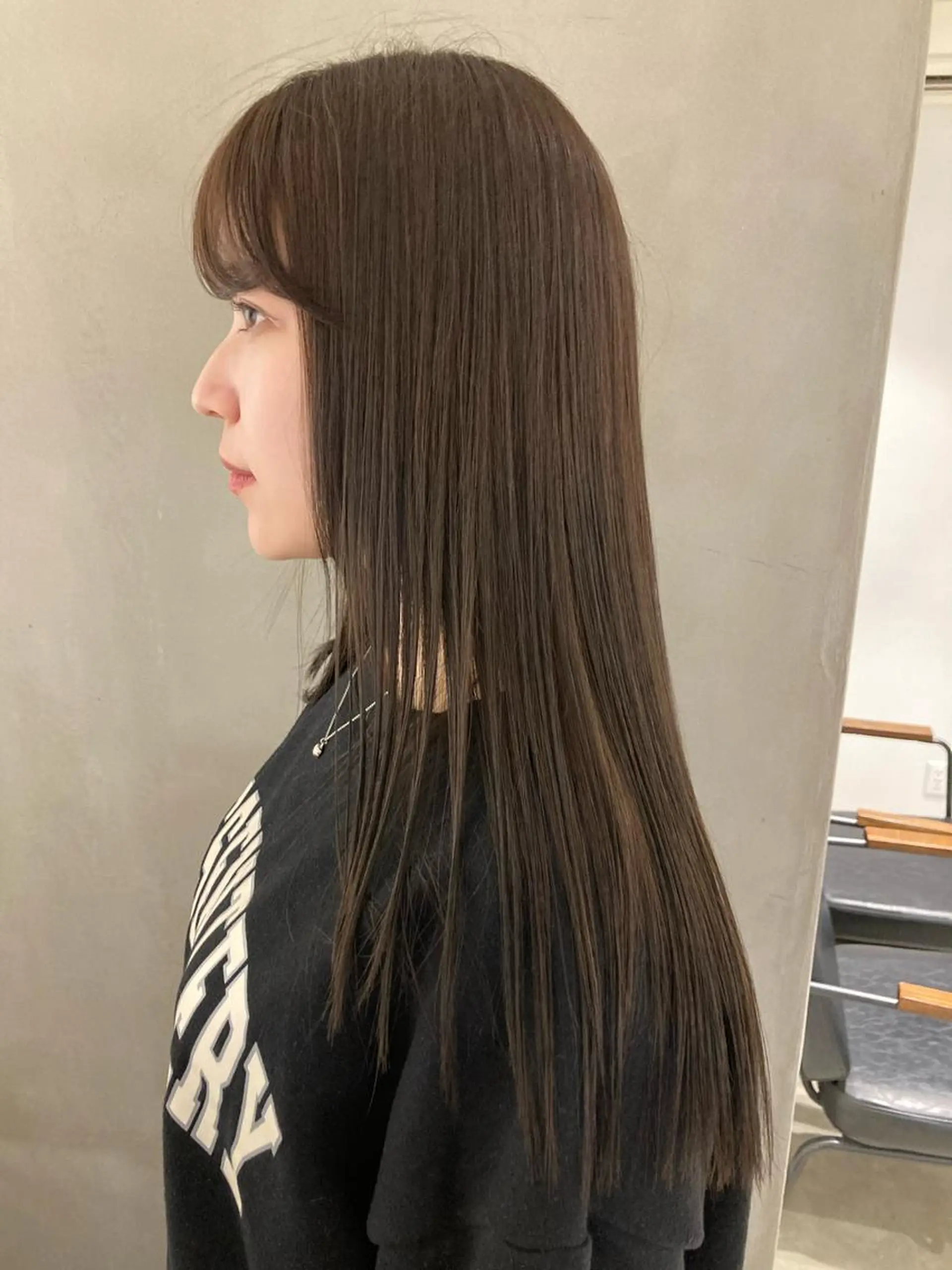 ロング アッシュ アッシュグレー アッシュグレージュ 髪質改善 トリートメント カット ヘアカラー トリートメント Larry所属・Larry🌼中下 美香のヘアスタイル