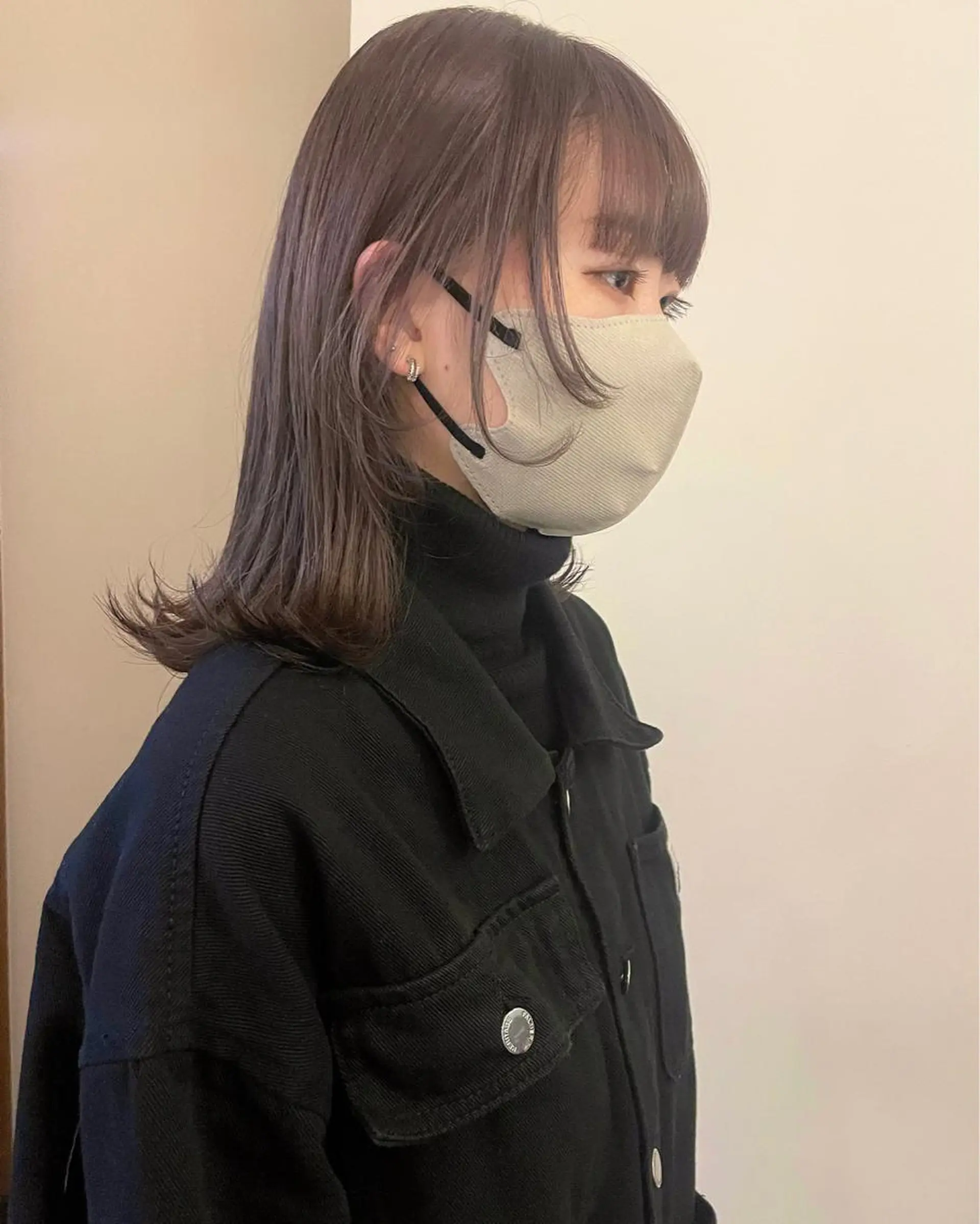 セミロング salon village所属・ウルフカット🪽 レイヤー/髪質改善のヘアスタイル