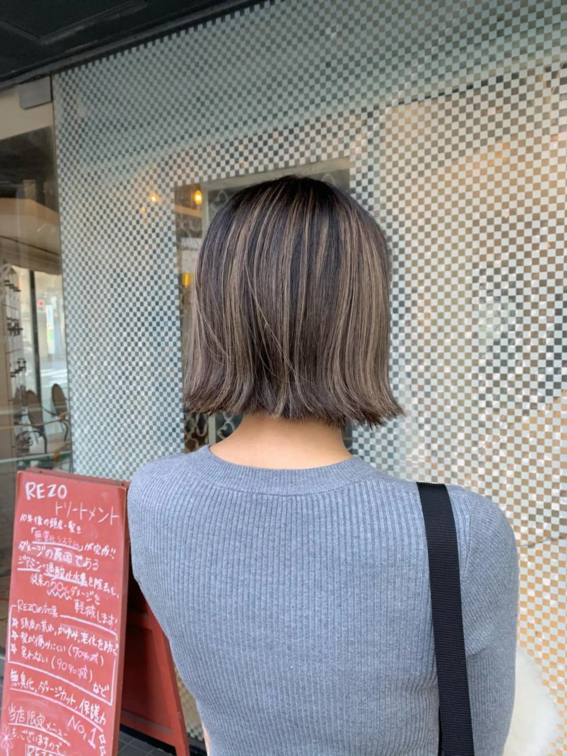 ショート カラー バレイヤージュ デザインカラー イヤリングカラー グレージュ ハイライトカラー ヘアカラー トリートメント ひばりヶ丘美容室 ✂︎藤原珠輝✂︎のヘアスタイル