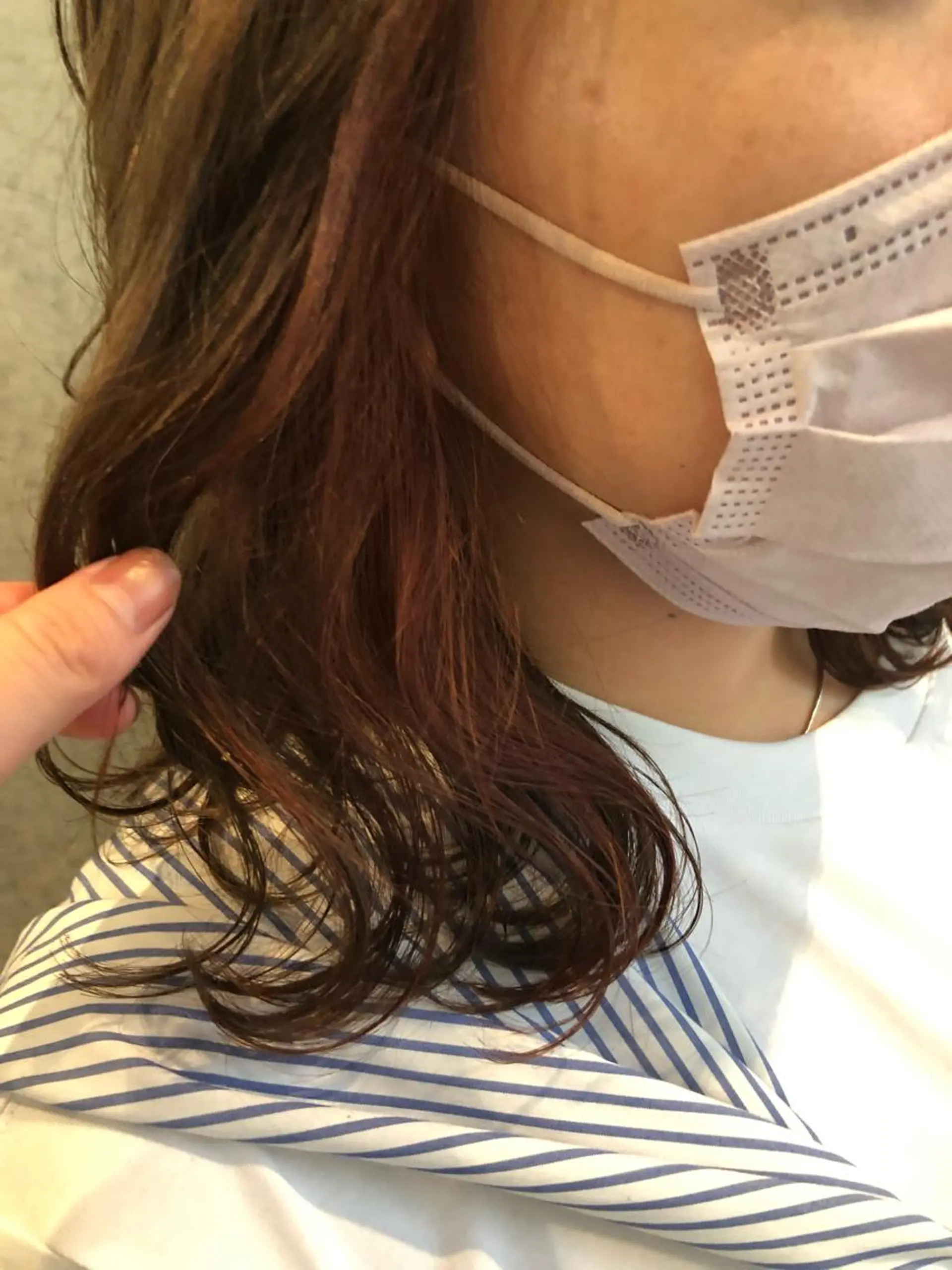 ミディアム カラー イヤリングカラー ヘアカラー トリートメント 🍊🍊COコ かぢあおい🍊🍊のヘアスタイル