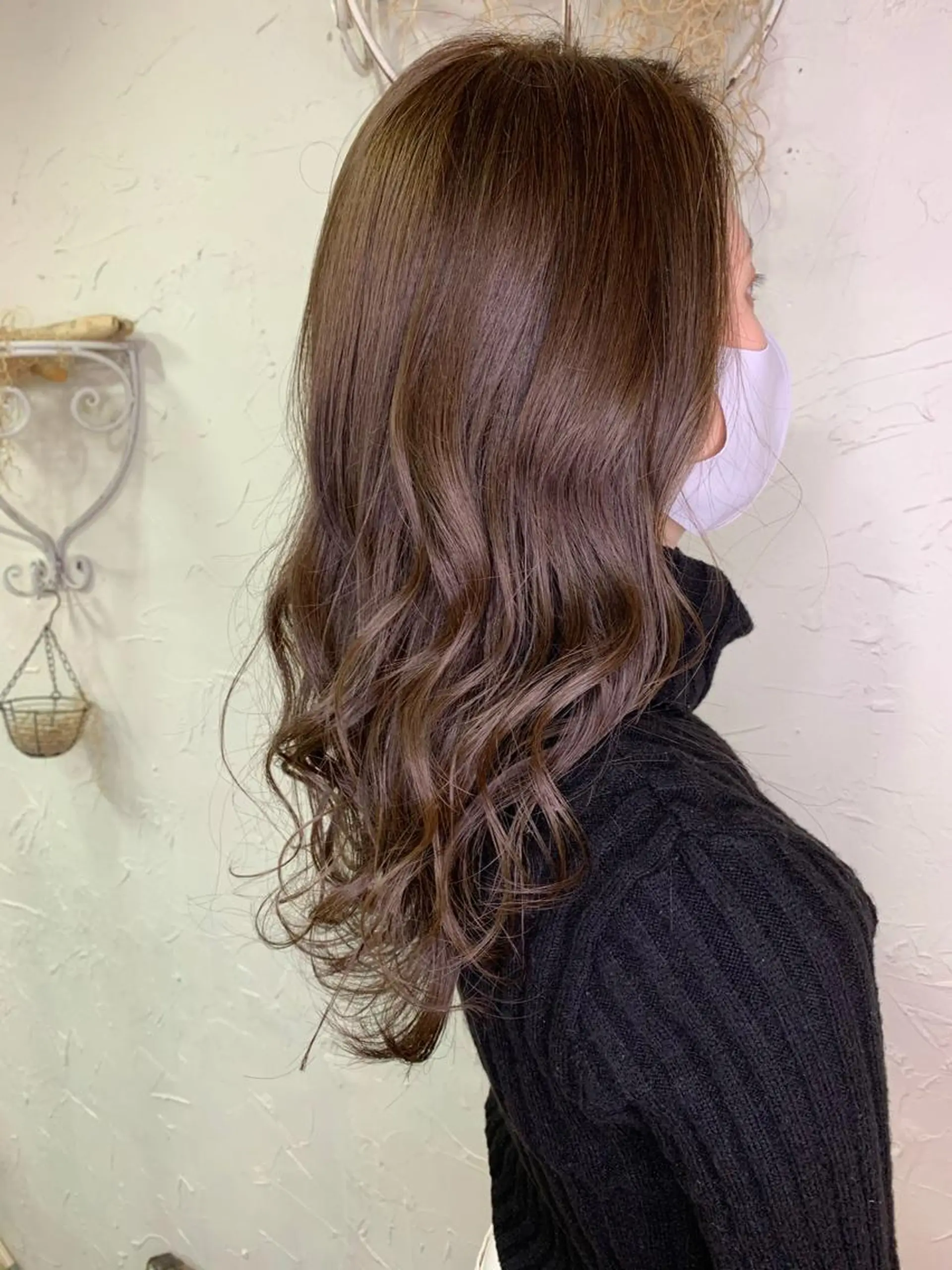 ロング カラー アッシュ ベージュカラー 深沢 秀のヘアスタイル