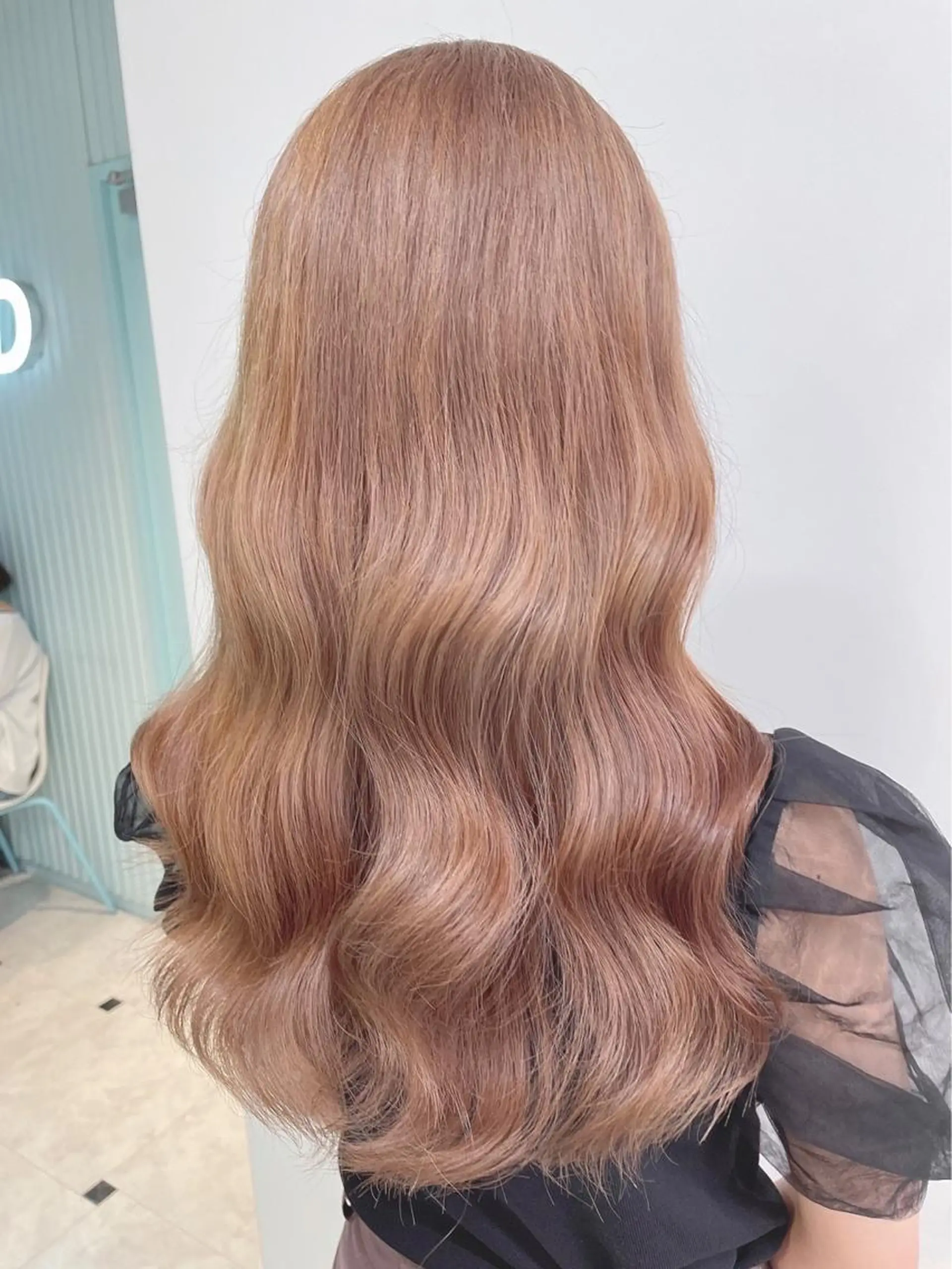 ロング カラー ベージュカラー ミルクティーベージュ ダブルカラー 韓国ヘアKYONのヘアスタイル