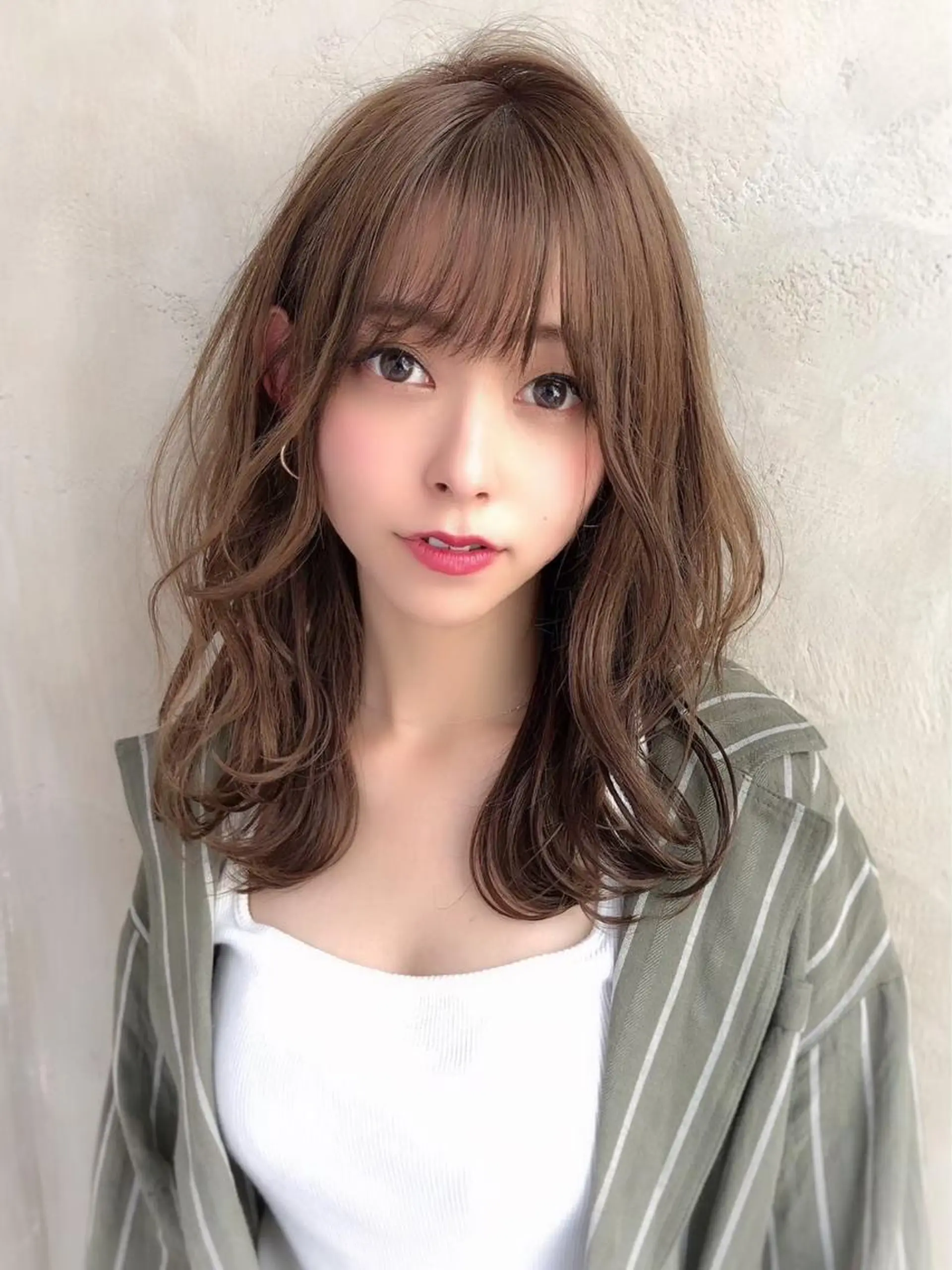 ロング カラー 高島大登/顔周り /ミルクティーのヘアスタイル