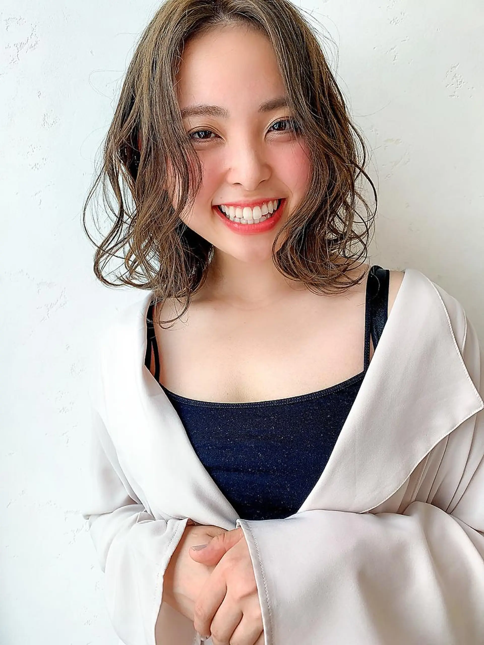 ミディアム カラー カット ヘアカラー トリートメント Luxbe hakataのヘアスタイル