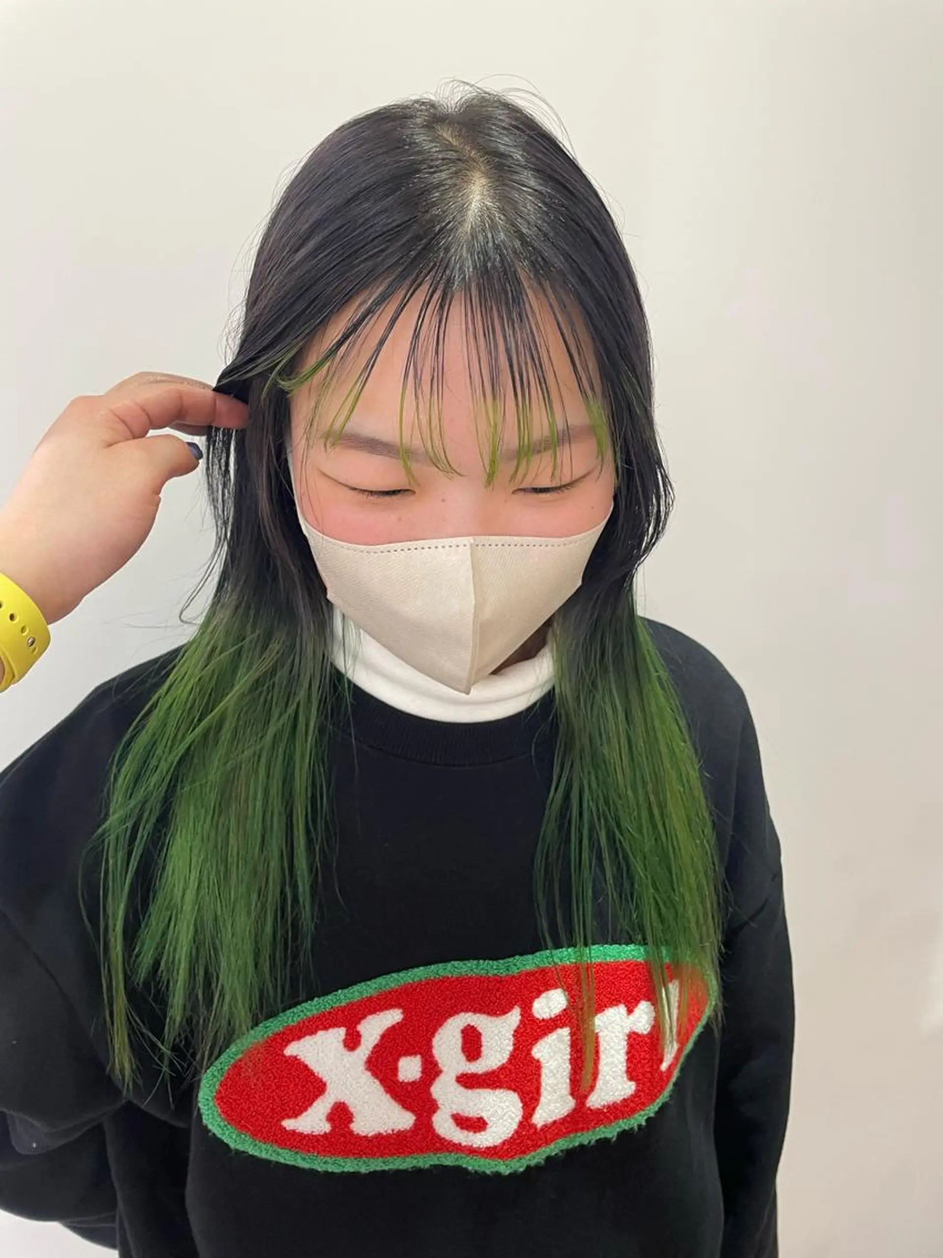 ロング カラー ミストバング ベージュカラー 黒髪 ブリーチ ケアブリーチ ヘアカラー トリートメント MIU/ルーツカラー ボブ/顔周りレイヤーのヘアスタイル
