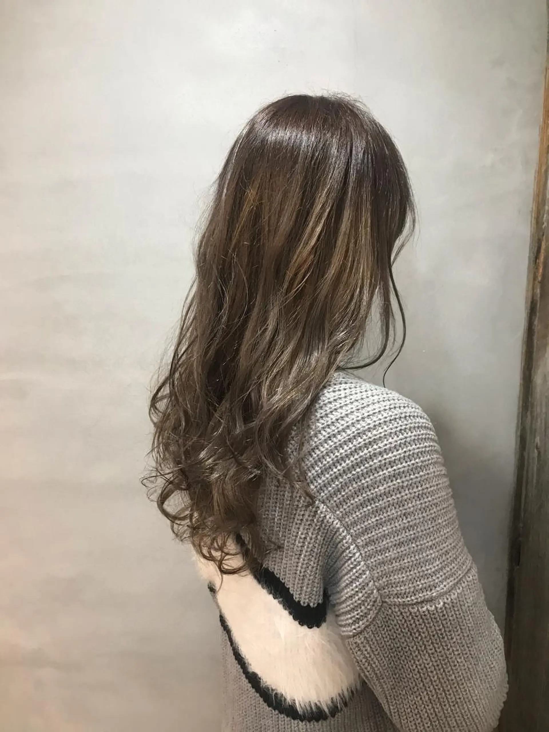 セミロング カラー ヘアアレンジ ヘアカラー トリートメント ANBEL所属・ANBEL代表 西尾裕樹のヘアスタイル
